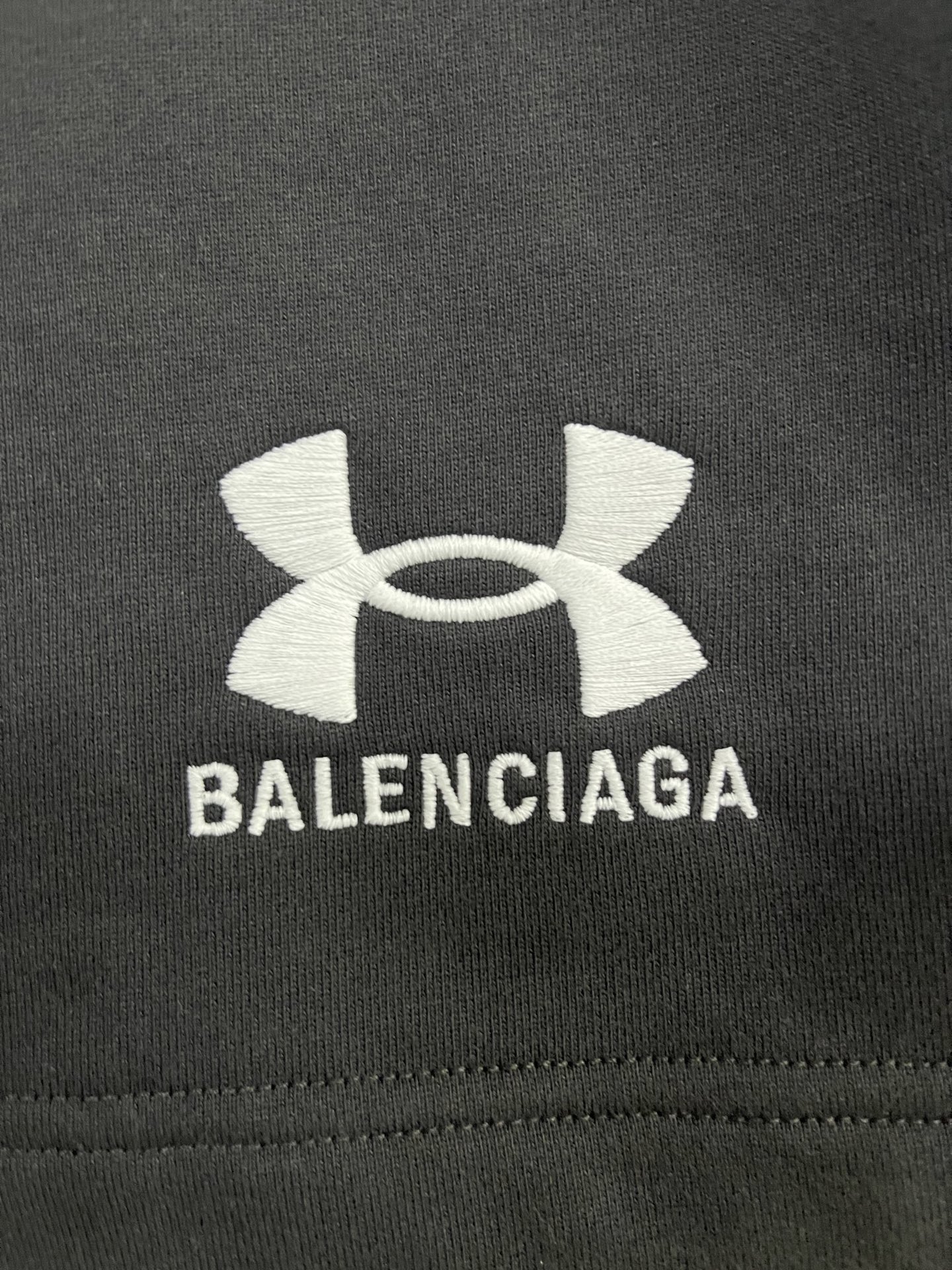 d7f80d99f8c9f2f2c3c141371540a9df_1745423408_6016.jpg d7f80d99f8c9f2f2c3c141371540a9df_1745423408_6016.jpg