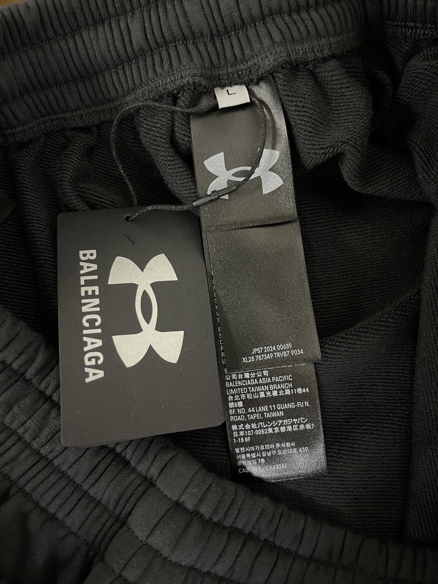 d7f80d99f8c9f2f2c3c141371540a9df_1745423409_2006.jpg d7f80d99f8c9f2f2c3c141371540a9df_1745423409_2006.jpg