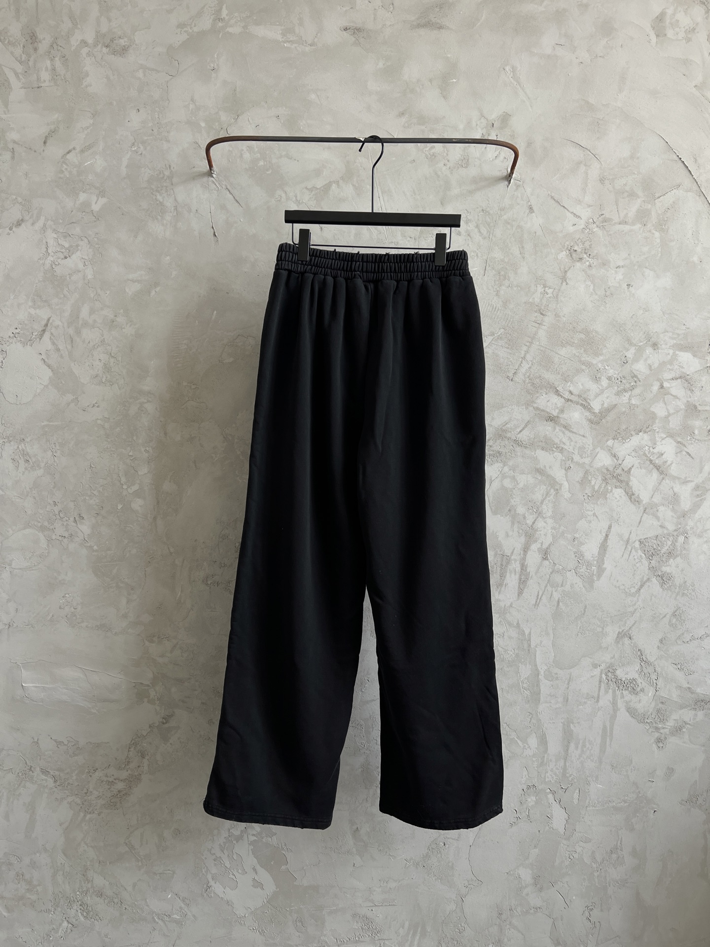 ef2d28e8f3b290e1f099c9c3f583d853_1745336557_8441.jpg ef2d28e8f3b290e1f099c9c3f583d853_1745336557_8441_1745338385.jpg