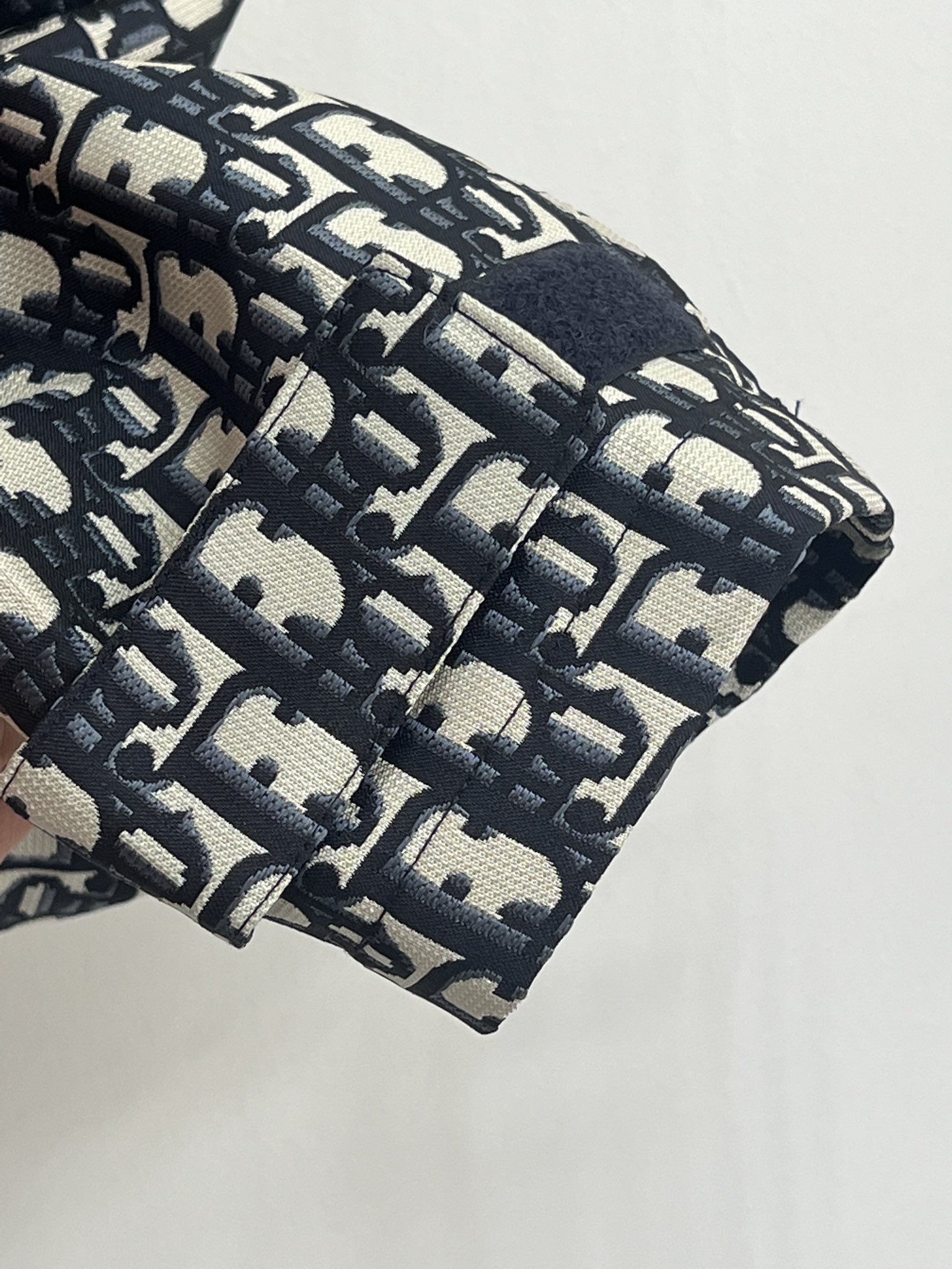 a9c3093ef1fc1b5813f5c4d362da8f6e_1747436390_8065.jpg a9c3093ef1fc1b5813f5c4d362da8f6e_1747436390_8065.jpg