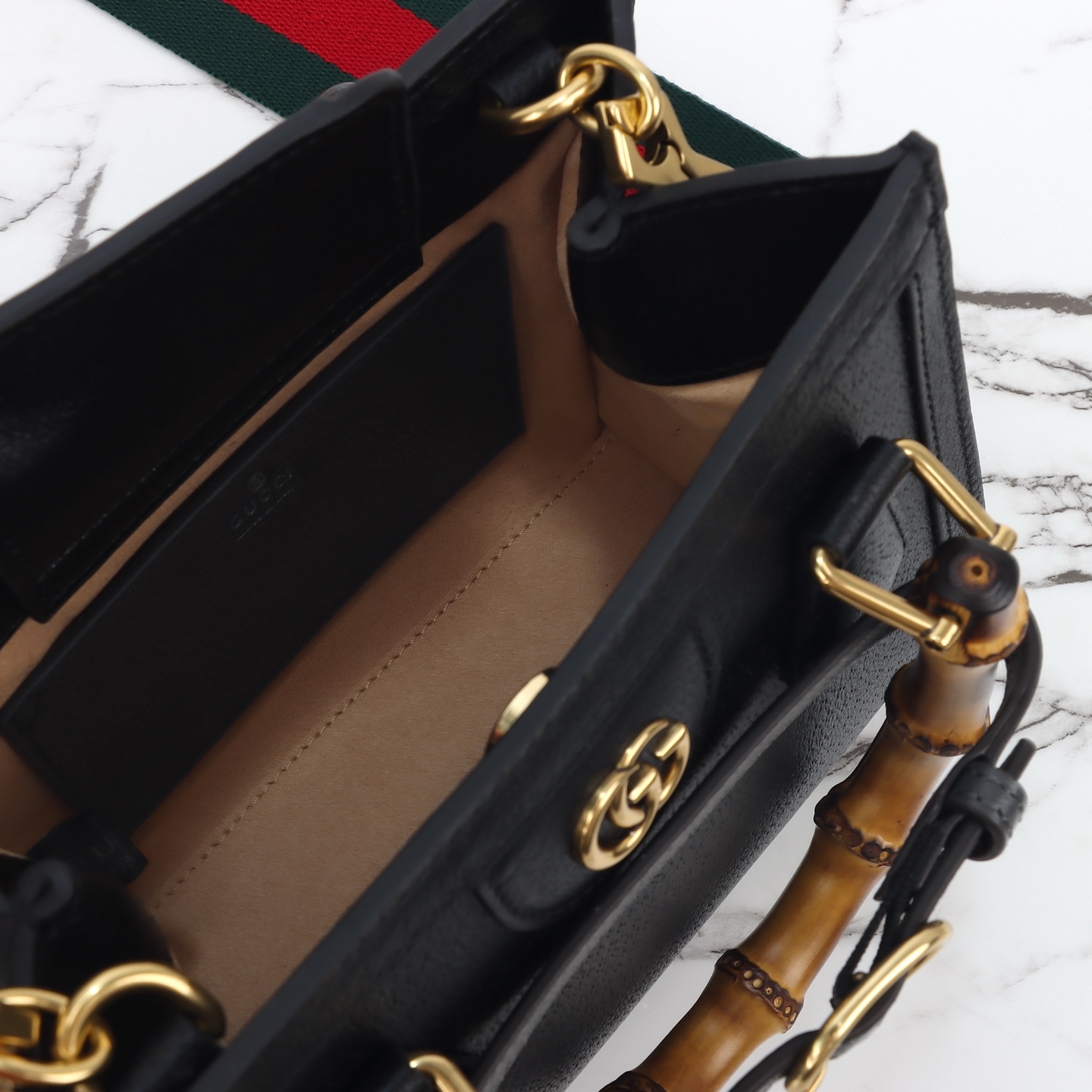 b63ff5dfd284e3ba3b524c85d6b829d1_1747843180_913.jpg b63ff5dfd284e3ba3b524c85d6b829d1_1747843180_913_1747843216.jpg