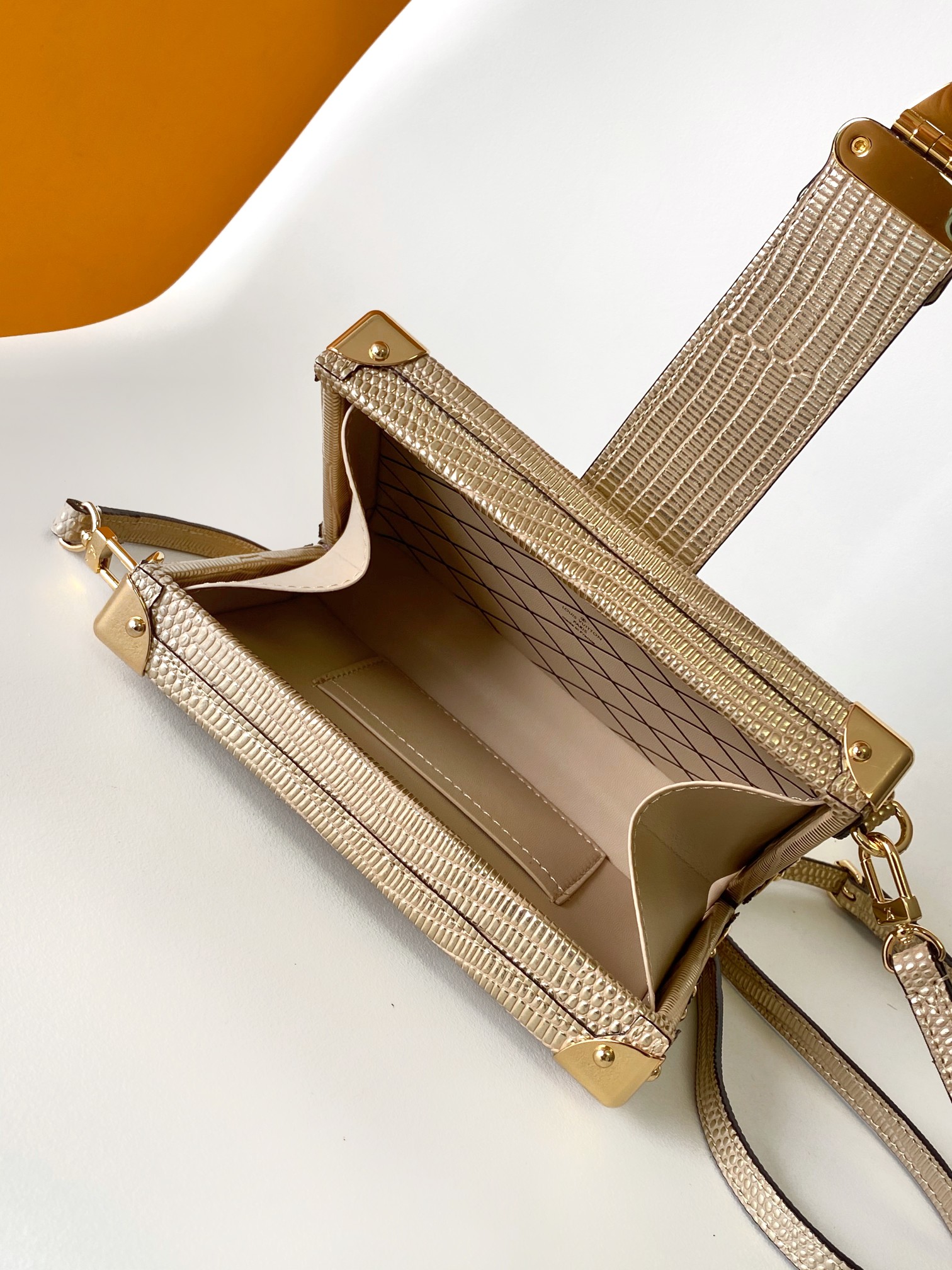 cfb6c91a95f892a1fc1d3e76118731bf_1748558193_7116.jpg cfb6c91a95f892a1fc1d3e76118731bf_1748558193_7116_1748558213.jpg