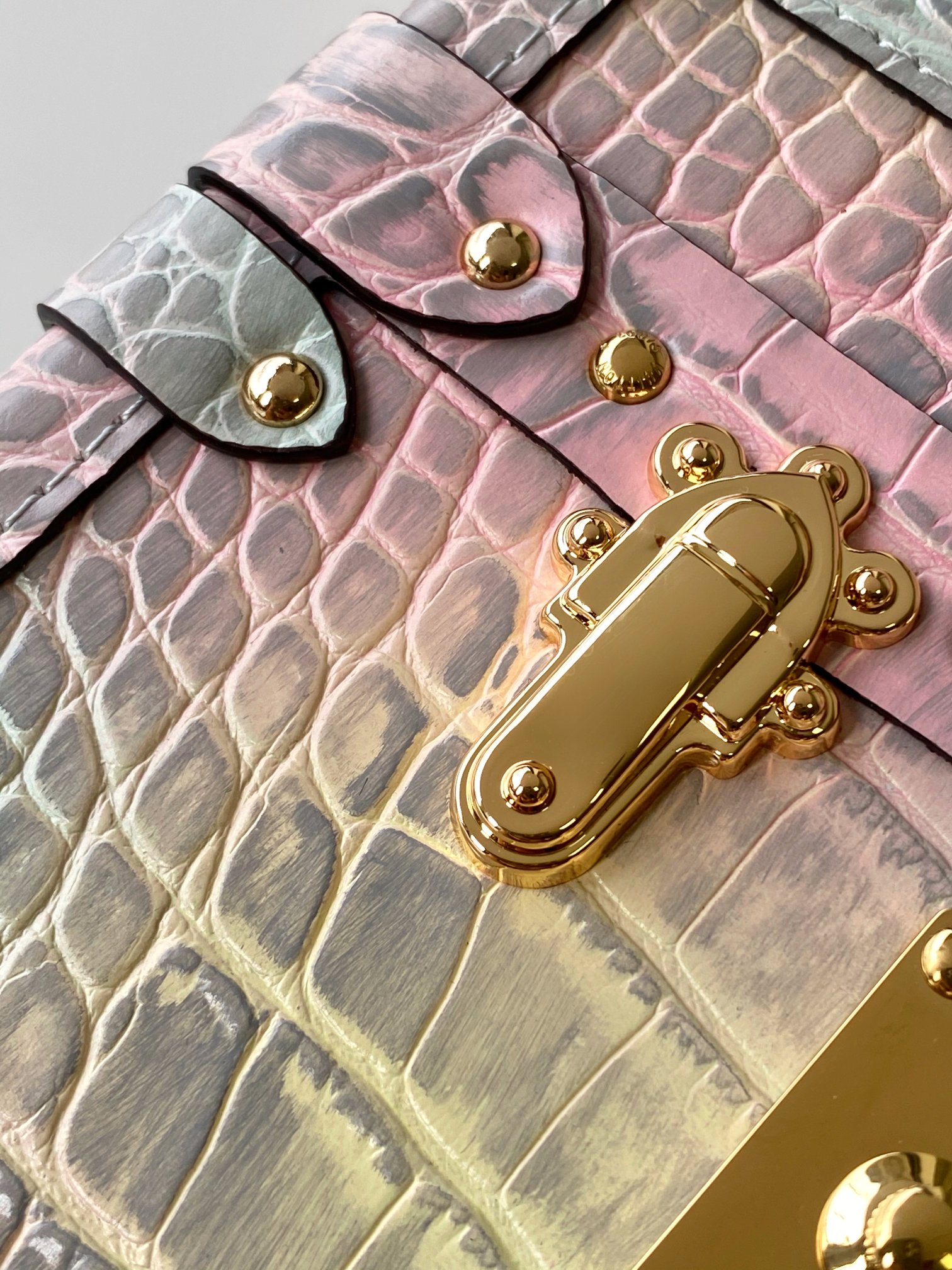 cfb6c91a95f892a1fc1d3e76118731bf_1748558449_0374.jpg cfb6c91a95f892a1fc1d3e76118731bf_1748558449_0374.jpg