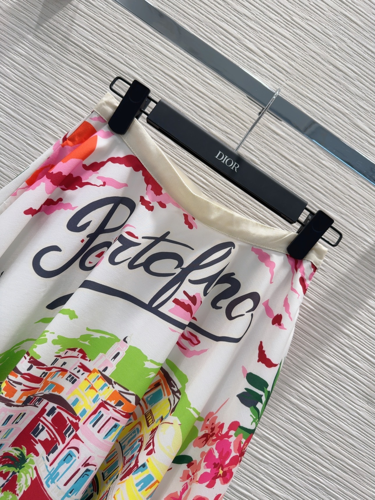 aeac40a72e3d86aa9bc71cbe82eaa7b2_1752832142_6753.jpg aeac40a72e3d86aa9bc71cbe82eaa7b2_1752832142_6753_1752889865.jpg