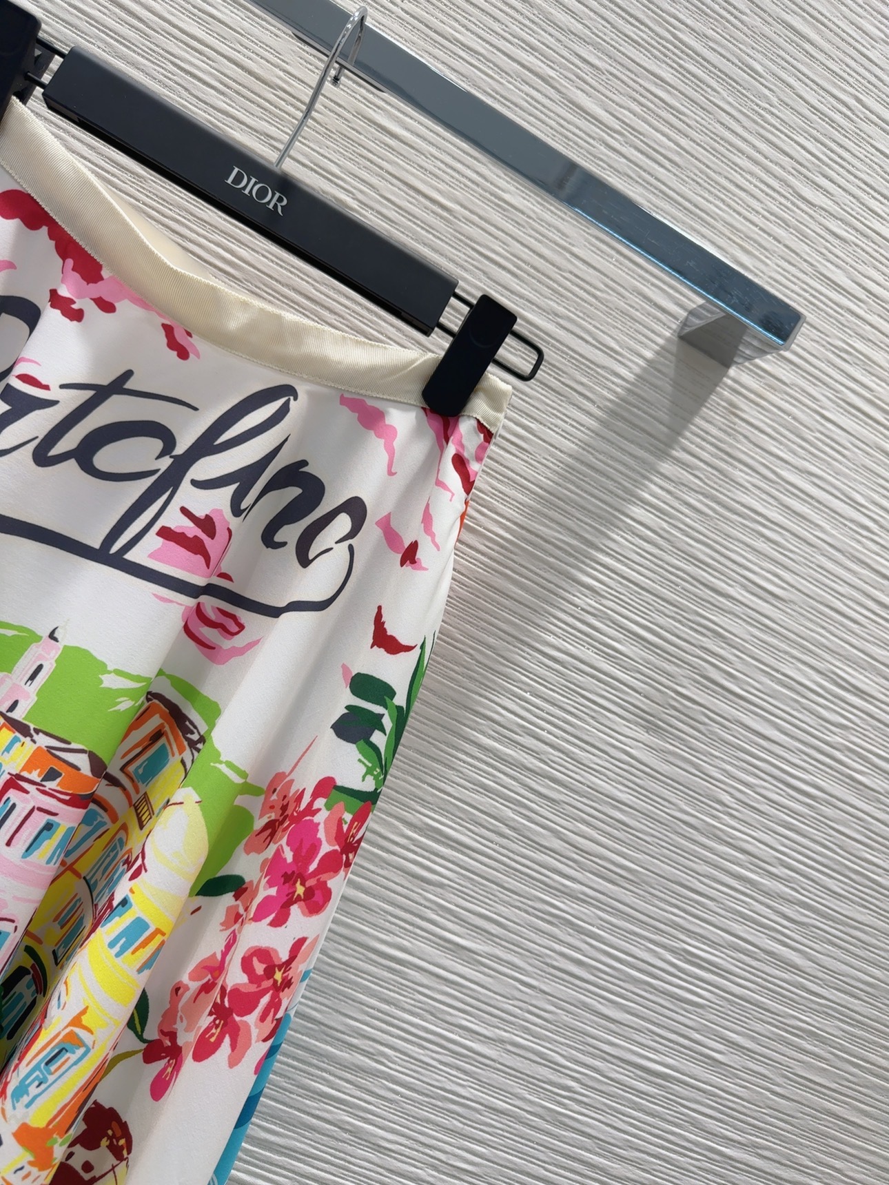 aeac40a72e3d86aa9bc71cbe82eaa7b2_1752832143_3412.jpg aeac40a72e3d86aa9bc71cbe82eaa7b2_1752832143_3412_1752889865.jpg