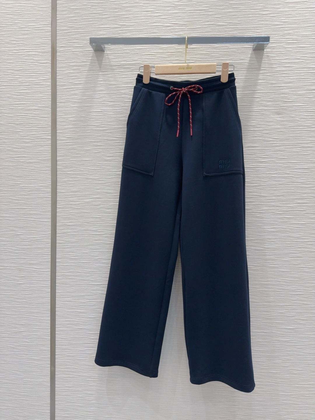 1e5fe62f86e0aa3627d3dde0beafdacb_1754612399_3296.jpg 1e5fe62f86e0aa3627d3dde0beafdacb_1754612399_3296_1754612819.jpg