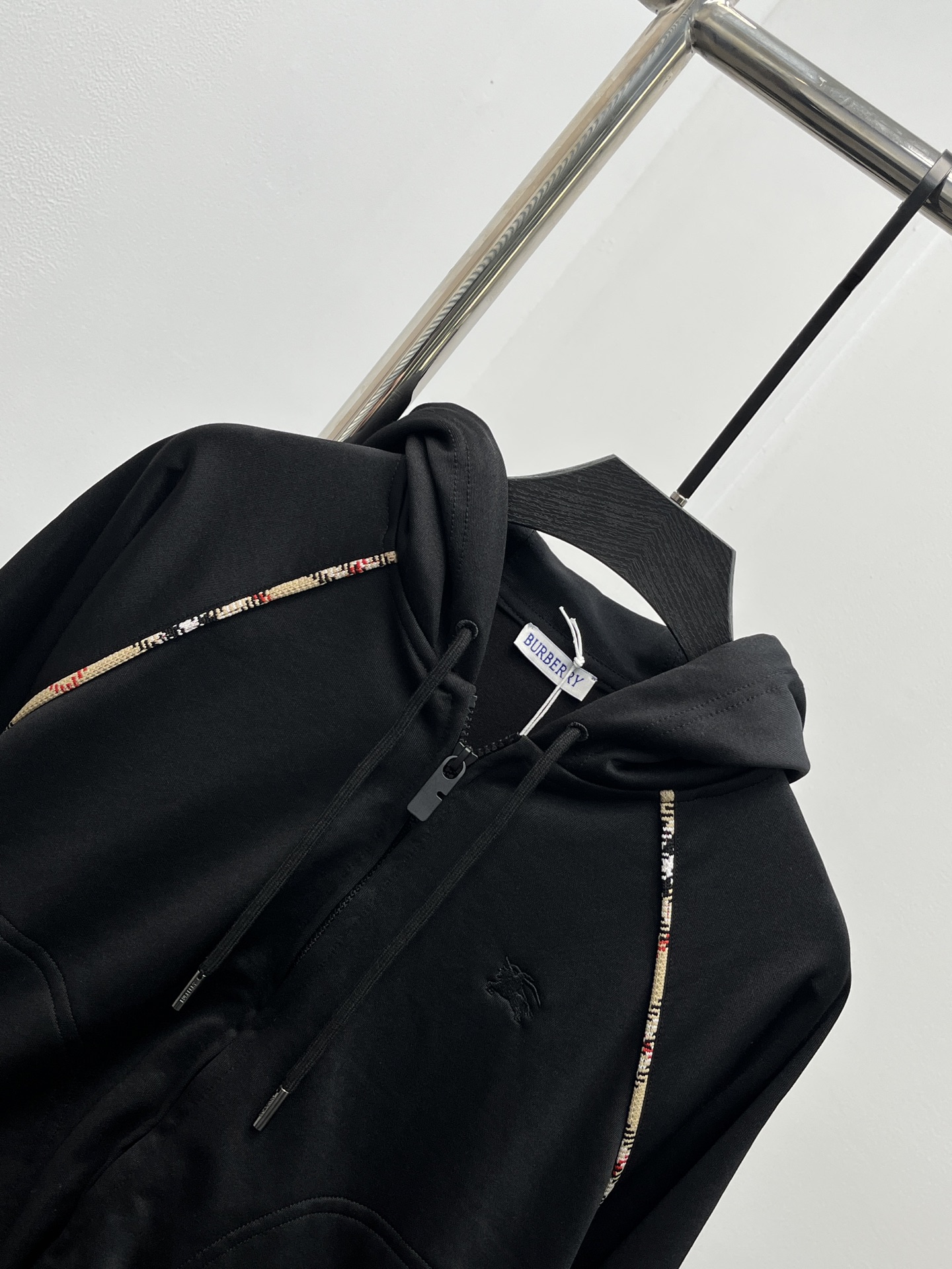 82a5d493af58939aa272a7a2110f7261_1756119710_5159.jpg 82a5d493af58939aa272a7a2110f7261_1756119710_5159.jpg