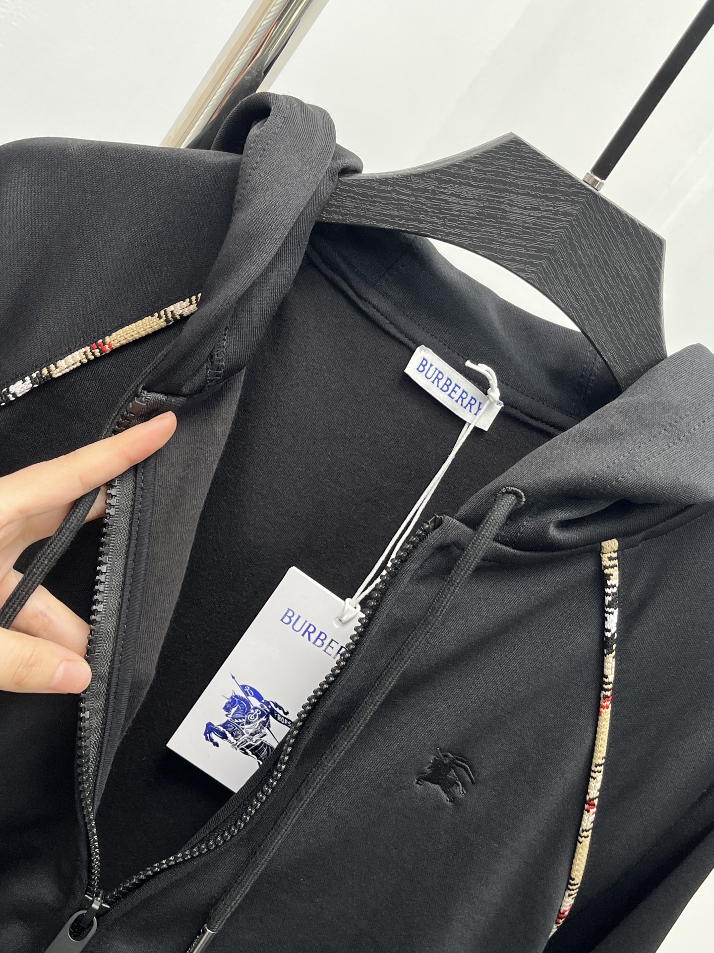 82a5d493af58939aa272a7a2110f7261_1756119713_6342.jpg 82a5d493af58939aa272a7a2110f7261_1756119713_6342.jpg