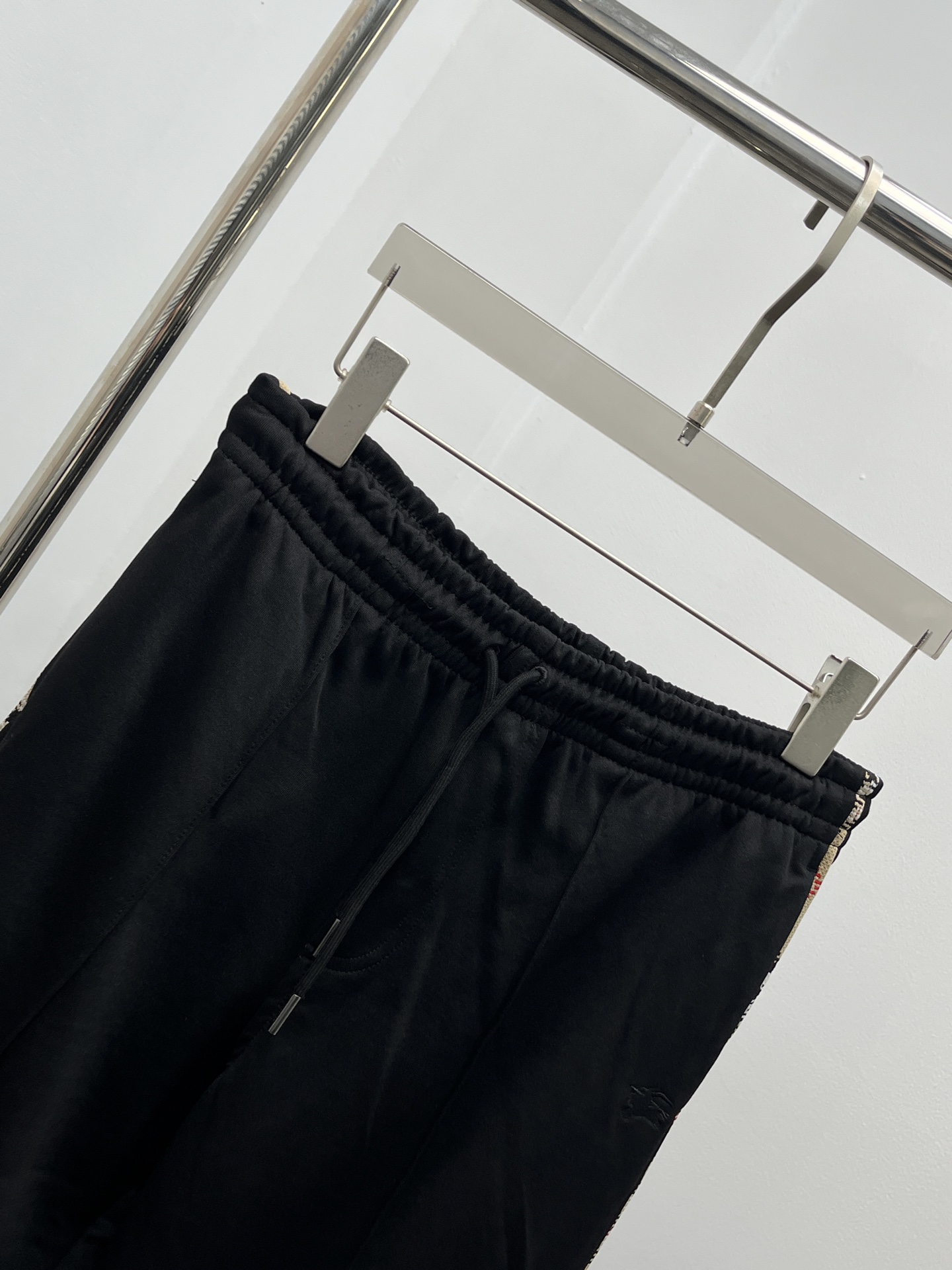 82a5d493af58939aa272a7a2110f7261_1756119714_0243.jpg 82a5d493af58939aa272a7a2110f7261_1756119714_0243.jpg