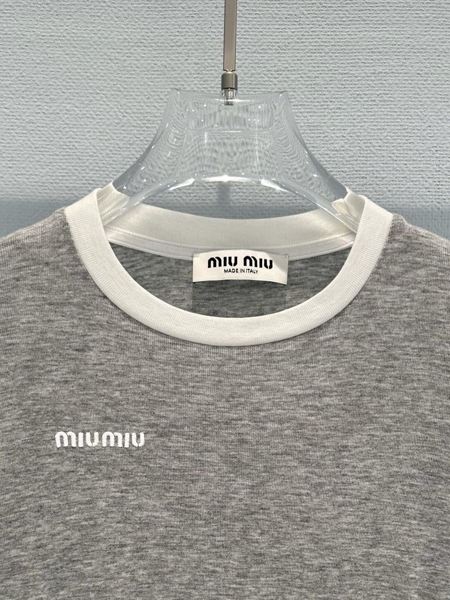 aae005b47a5870350cc50c3c12d3e0e1_1755185999_6129.jpg aae005b47a5870350cc50c3c12d3e0e1_1755185999_6129_1755220488.jpg