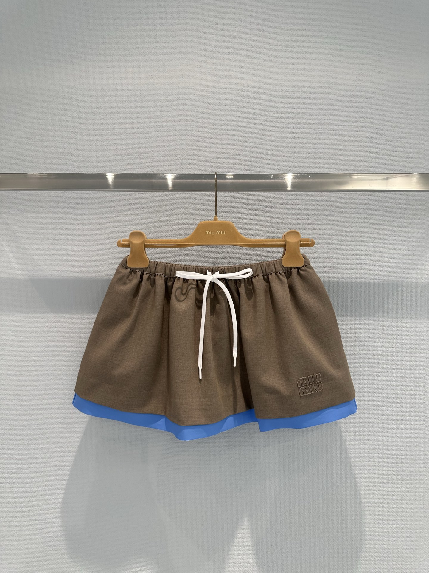 aae005b47a5870350cc50c3c12d3e0e1_1755186601_4494.jpg aae005b47a5870350cc50c3c12d3e0e1_1755186601_4494_1755224787.jpg