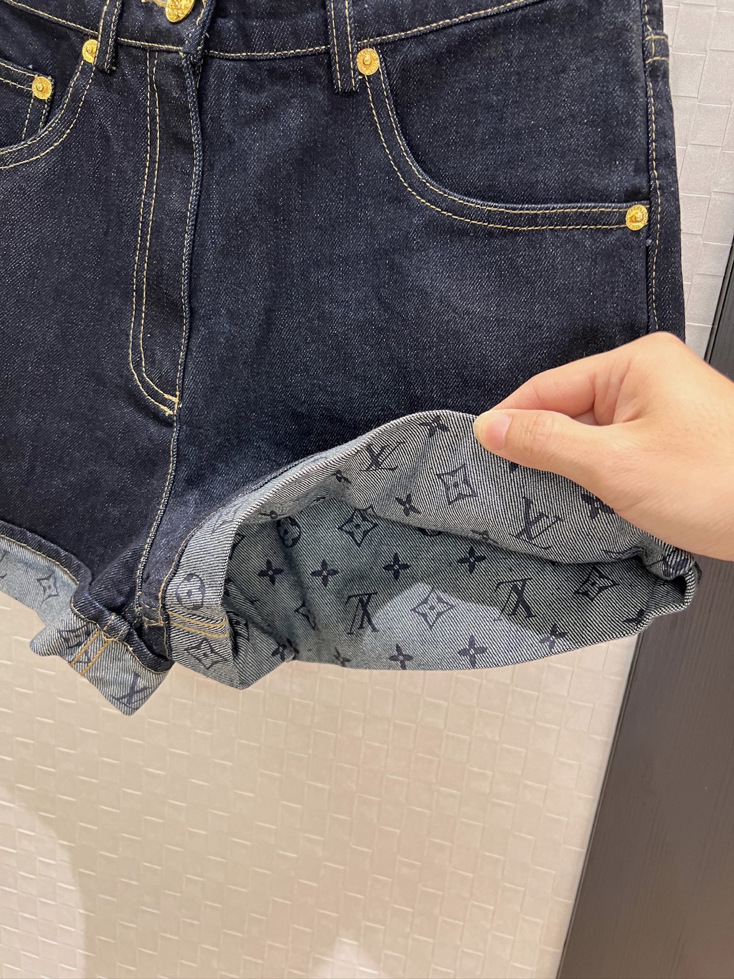 c142fb4de27e9aa32d814799b6f6529a_1755104517_9387.jpg c142fb4de27e9aa32d814799b6f6529a_1755104517_9387_1755104639.jpg