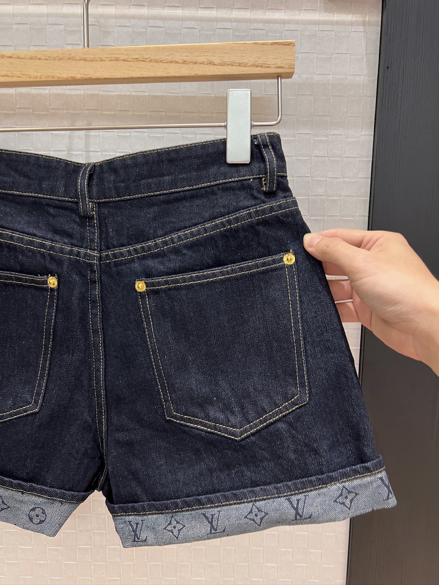 c142fb4de27e9aa32d814799b6f6529a_1755104518_6969.jpg c142fb4de27e9aa32d814799b6f6529a_1755104518_6969_1755104639.jpg