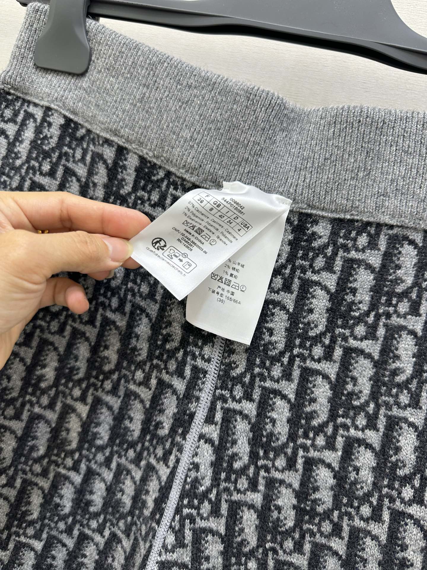 d0d4cfcb2d3f1cacdff122599231a1c4_1756222801_4784.jpg d0d4cfcb2d3f1cacdff122599231a1c4_1756222801_4784.jpg