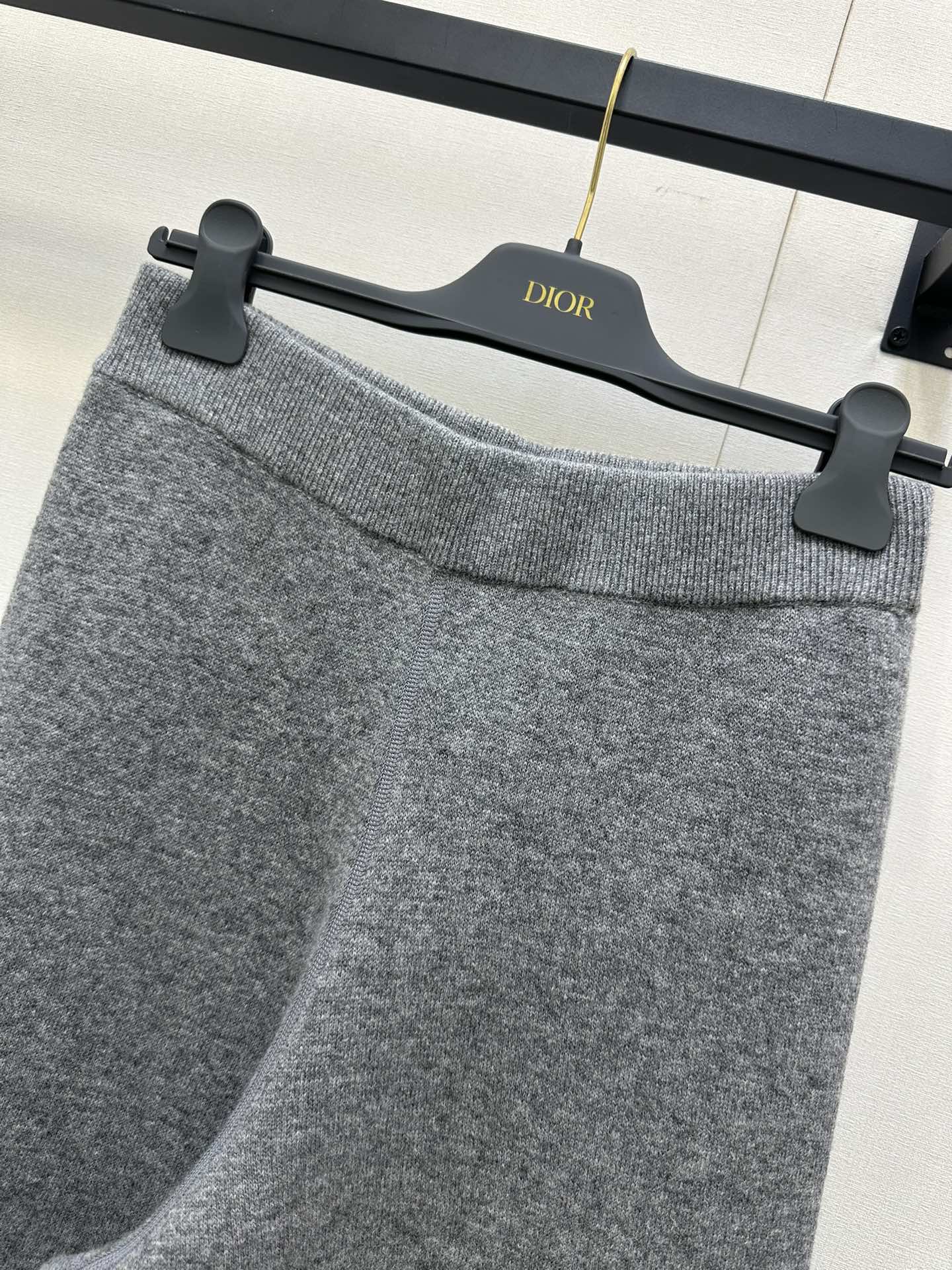 d0d4cfcb2d3f1cacdff122599231a1c4_1756222801_827.jpg d0d4cfcb2d3f1cacdff122599231a1c4_1756222801_827.jpg