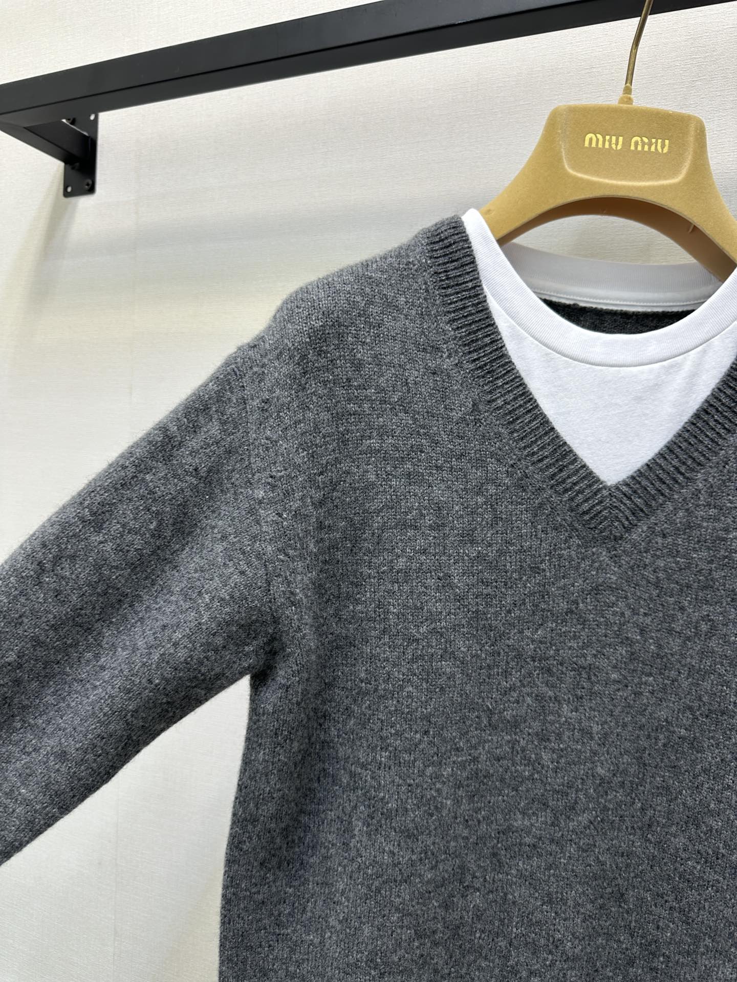 dd5be63e5eca18390468342250feed1c_1756278268_1769.jpg dd5be63e5eca18390468342250feed1c_1756278268_1769_1756278495.jpg