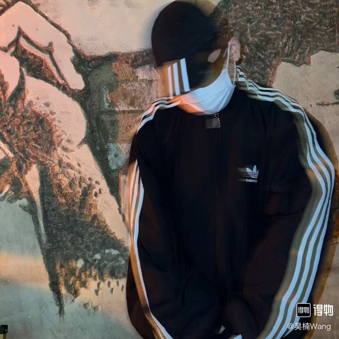 e93eed73ddd14c4ae5a2d105cce70de1_1754819472_2001.jpg e93eed73ddd14c4ae5a2d105cce70de1_1754819472_2001.jpg