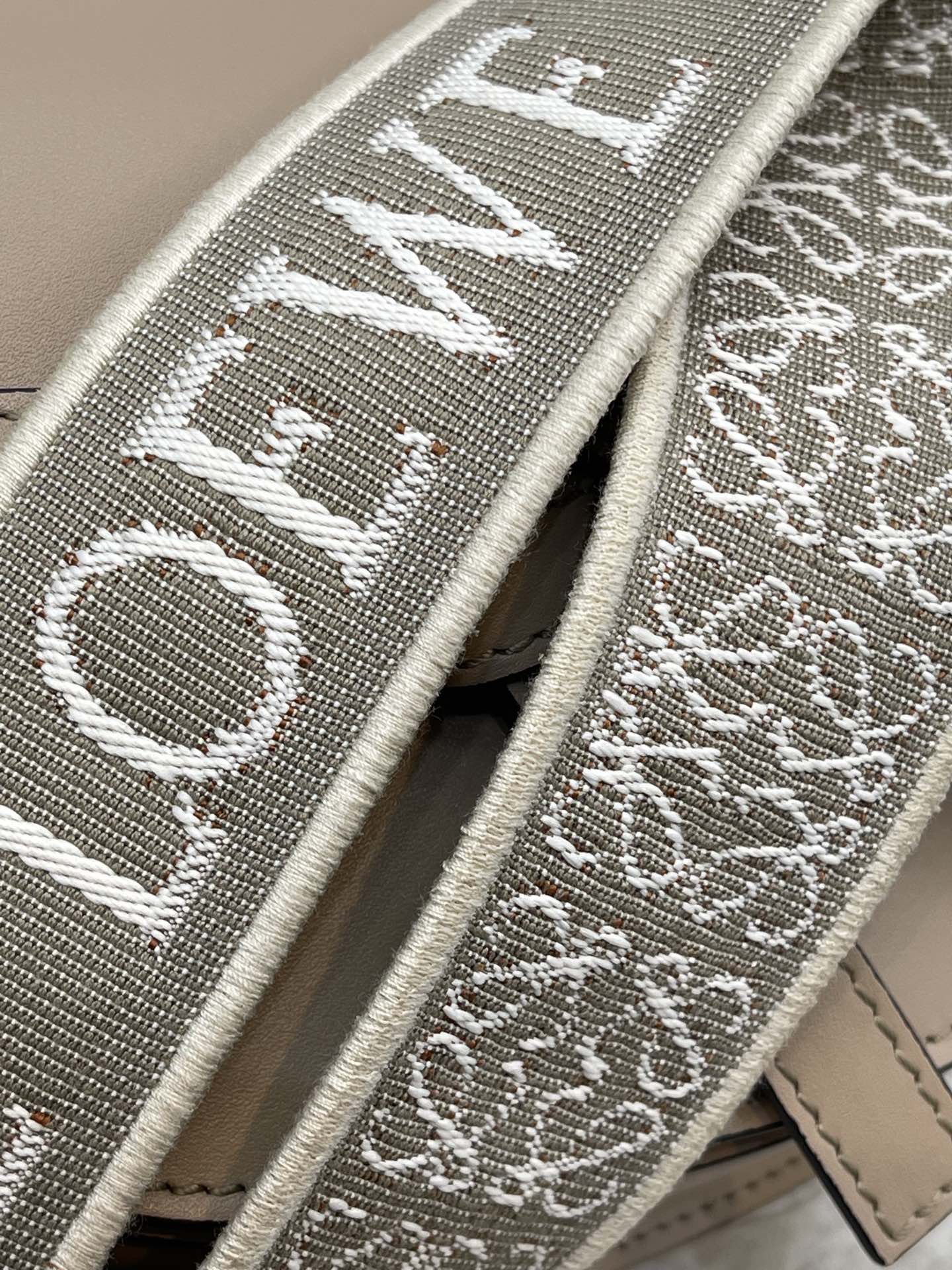 fb555f79cb3373e7b0425528d68ff058_1754968326_042.jpg fb555f79cb3373e7b0425528d68ff058_1754968326_042_1754968368.jpg