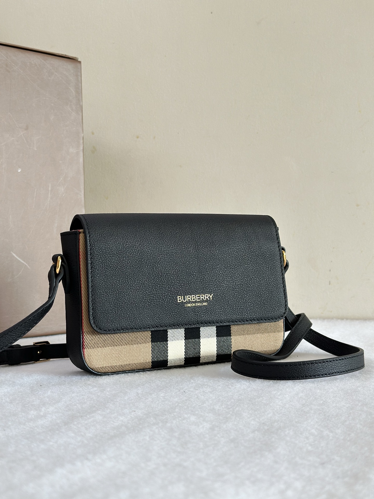 0af9d5d118f393dad766208dfc967053_1758259841_2491.jpg 0af9d5d118f393dad766208dfc967053_1758259841_2491_1758259882.jpg