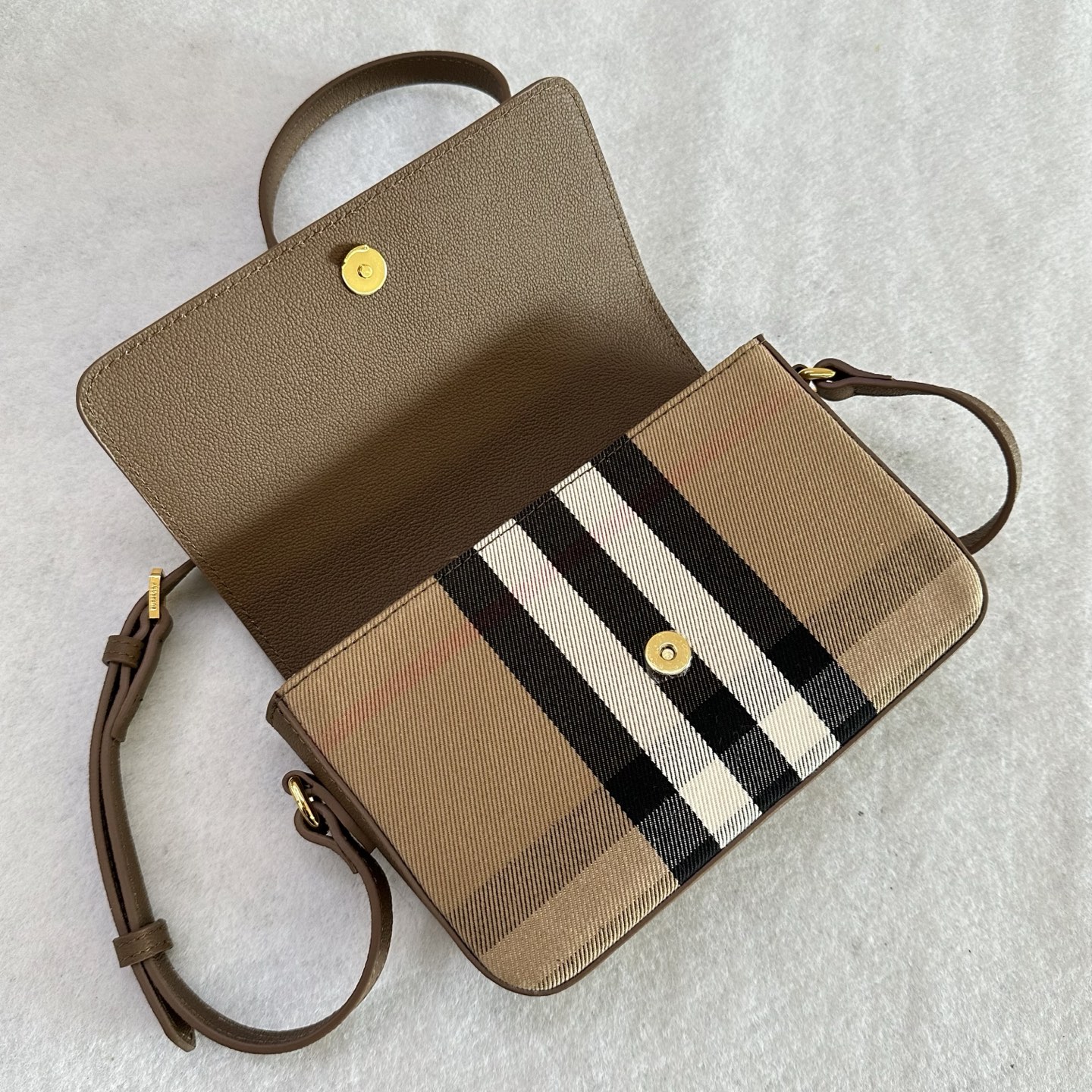 0af9d5d118f393dad766208dfc967053_1758259918_2252.jpg 0af9d5d118f393dad766208dfc967053_1758259918_2252_1758260073.jpg