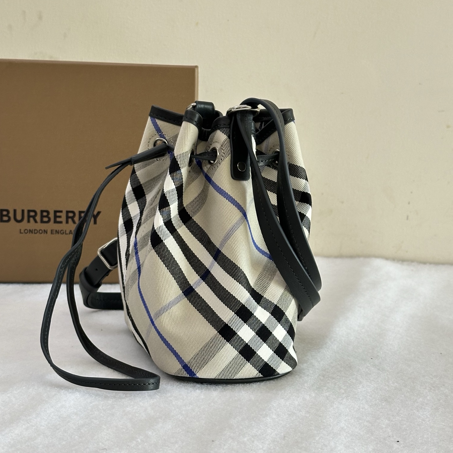 0af9d5d118f393dad766208dfc967053_1758263931_2417.jpg 0af9d5d118f393dad766208dfc967053_1758263931_2417_1758263995.jpg