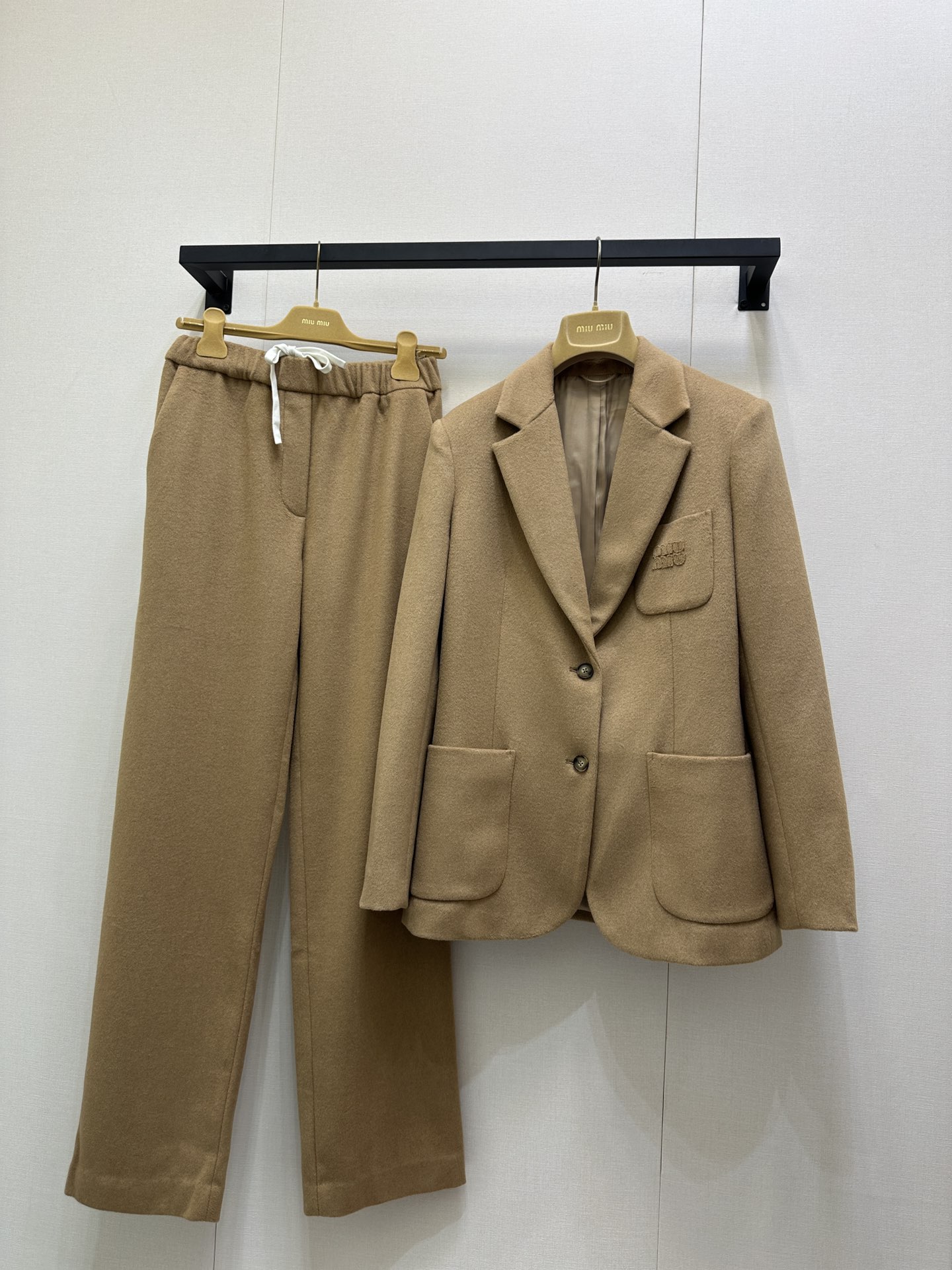 1384f1c9f67cd769ee22c3838bf1e4f9_1758201208_0577.jpg 1384f1c9f67cd769ee22c3838bf1e4f9_1758201208_0577_1758201349.jpg