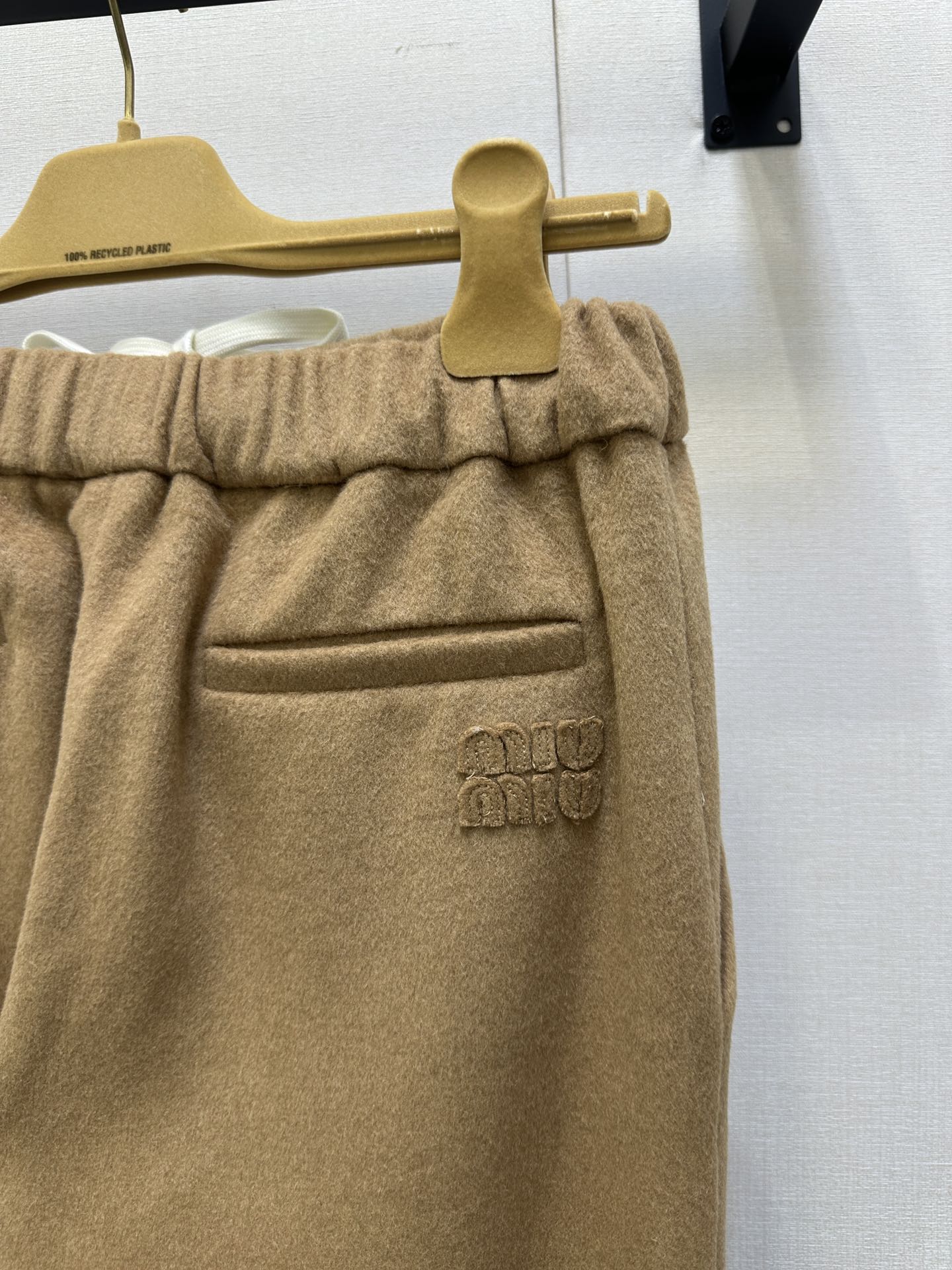 1384f1c9f67cd769ee22c3838bf1e4f9_1758201213_2424.jpg 1384f1c9f67cd769ee22c3838bf1e4f9_1758201213_2424_1758201349.jpg