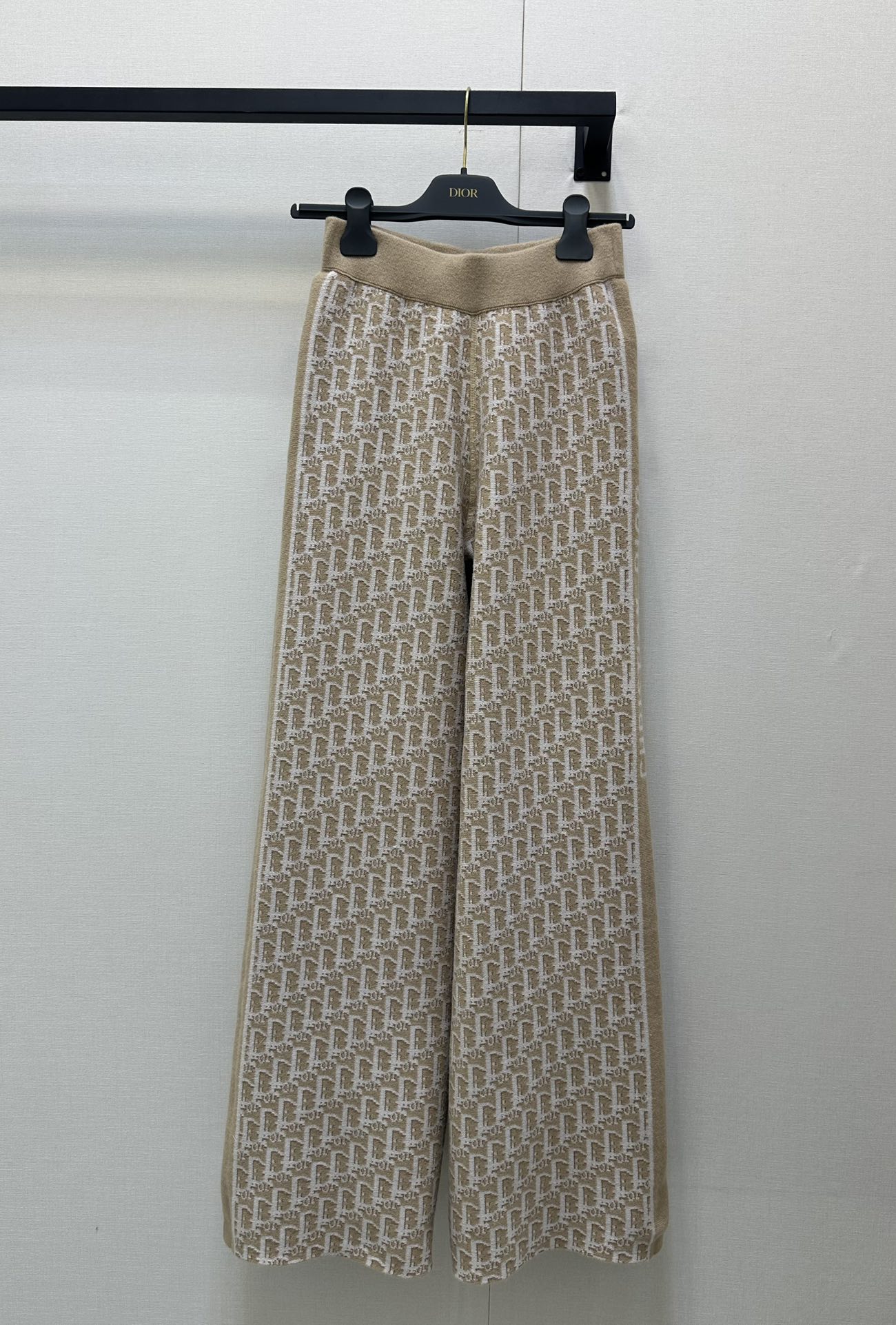 425f35c31ea76bd7e7887928f2a3e9dd_1757378369_2593.jpg 425f35c31ea76bd7e7887928f2a3e9dd_1757378369_2593_1757378547.jpg