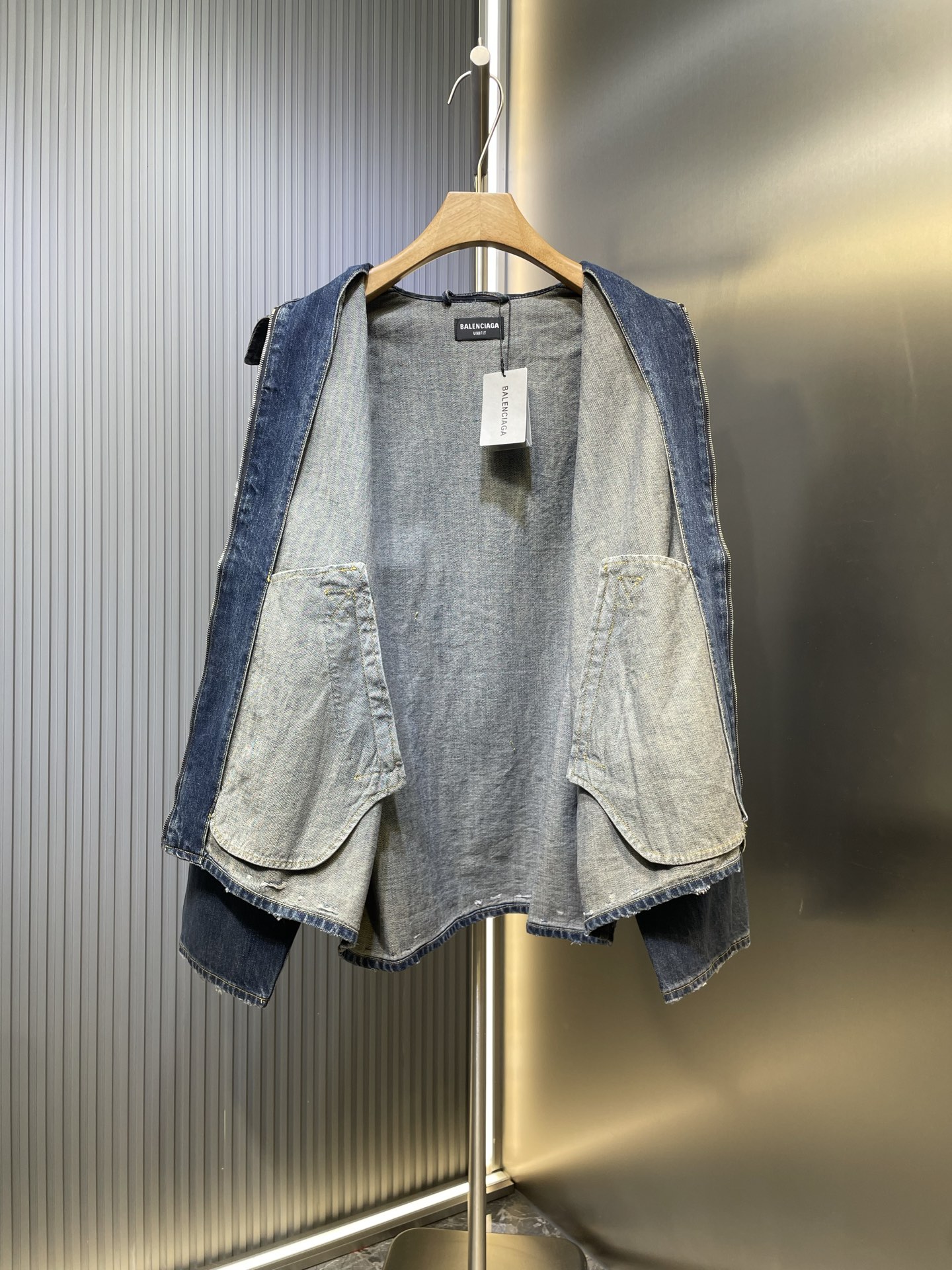 7790d03ca15744bcdda1c6dc902104c0_1759065669_2485.jpg 7790d03ca15744bcdda1c6dc902104c0_1759065669_2485_1759065939.jpg