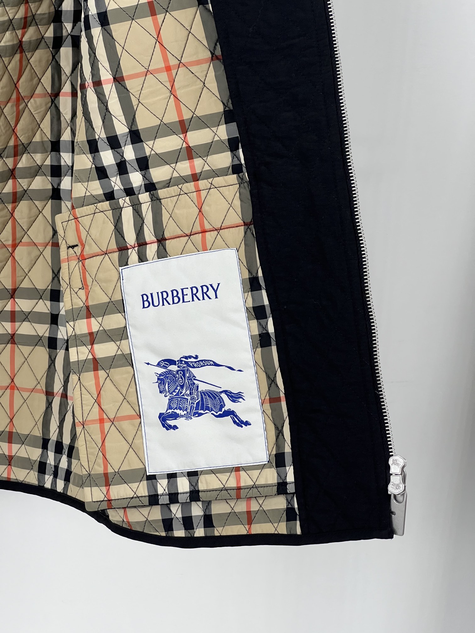 7c4ba2d0cedc5a85645f82724a47d01f_1757502471_9329.jpg 7c4ba2d0cedc5a85645f82724a47d01f_1757502471_9329_1757502515.jpg