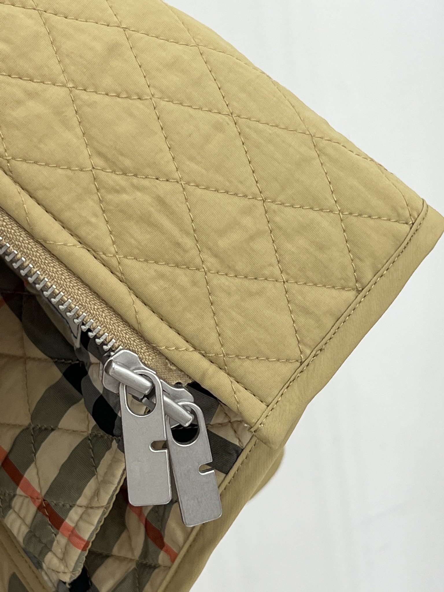 7c4ba2d0cedc5a85645f82724a47d01f_1757502561_6888.jpg 7c4ba2d0cedc5a85645f82724a47d01f_1757502561_6888_1757504845.jpg