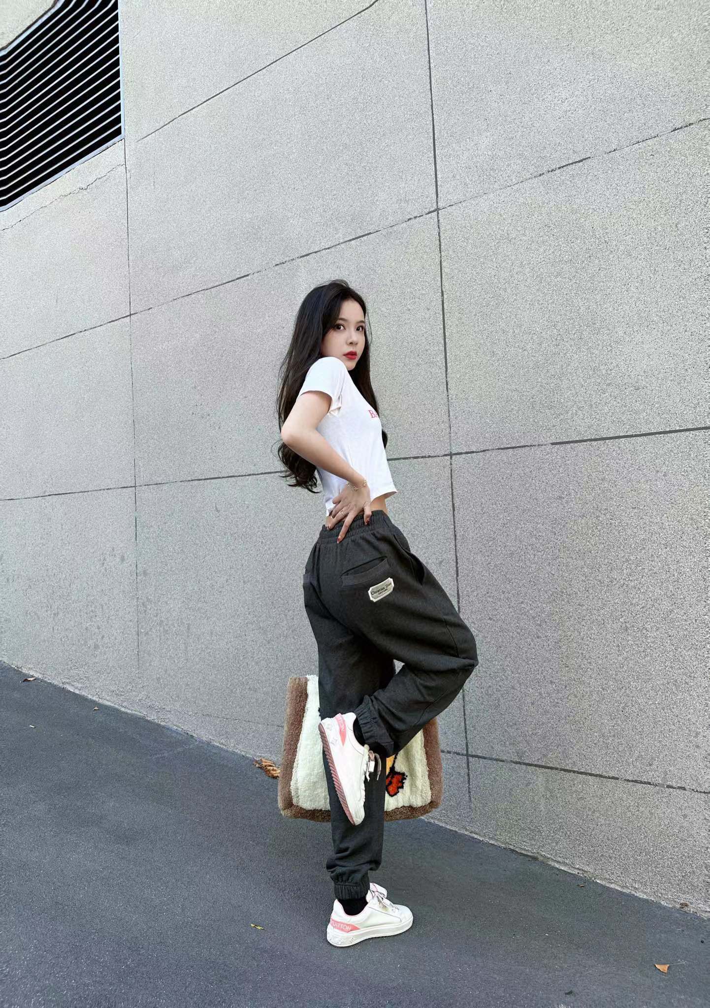 7c4ba2d0cedc5a85645f82724a47d01f_1757510926_0461.jpg 7c4ba2d0cedc5a85645f82724a47d01f_1757510926_0461.jpg