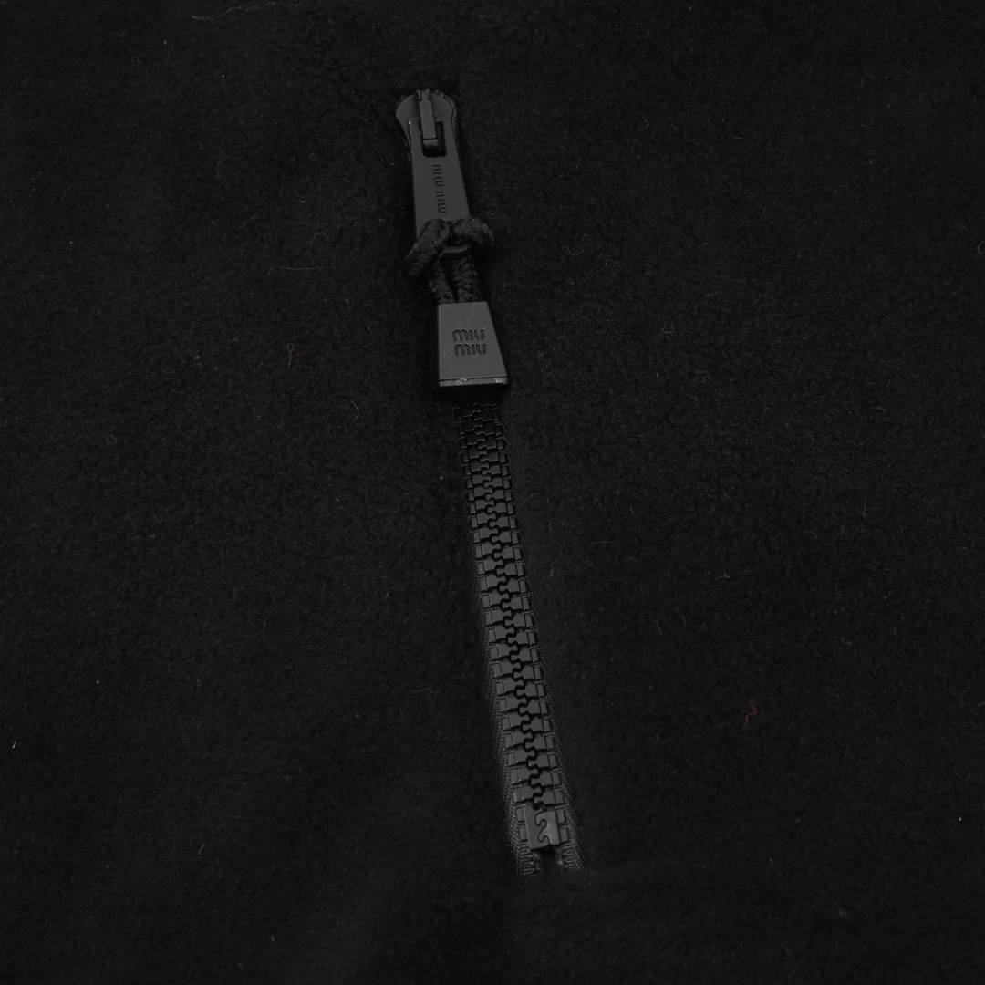 7c4ba2d0cedc5a85645f82724a47d01f_1757519567_8928.jpg 7c4ba2d0cedc5a85645f82724a47d01f_1757519567_8928_1757546830_1757547026.jpg