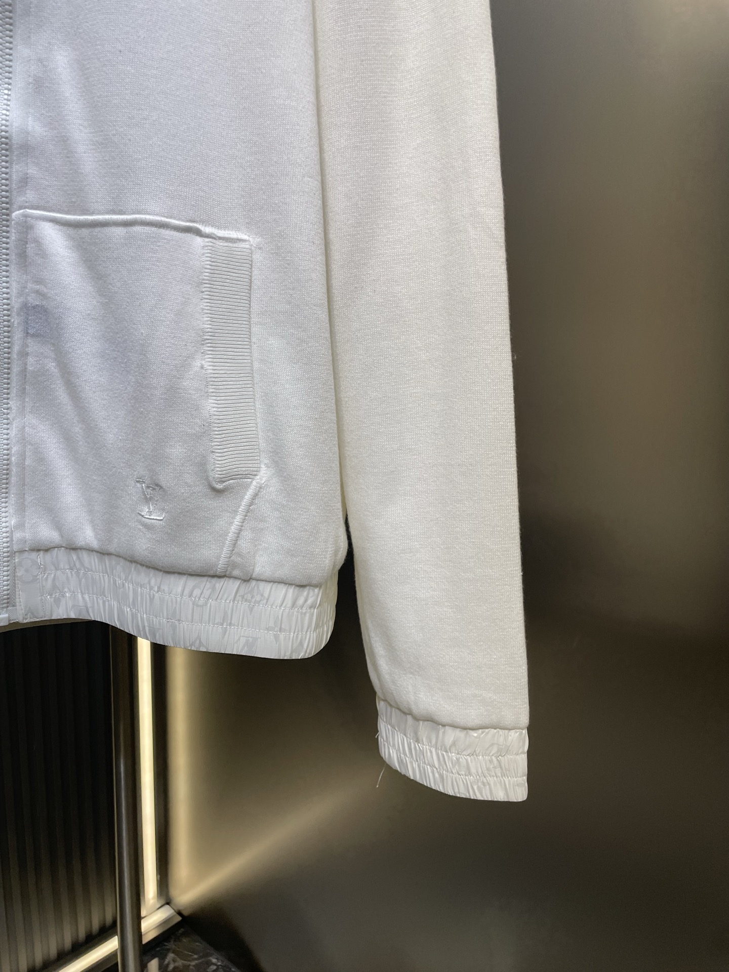 bdf2aeccbe076a59fe986f24e2b60ff8_1758983686_5629.jpg bdf2aeccbe076a59fe986f24e2b60ff8_1758983686_5629_1758983779_1758984199.jpg