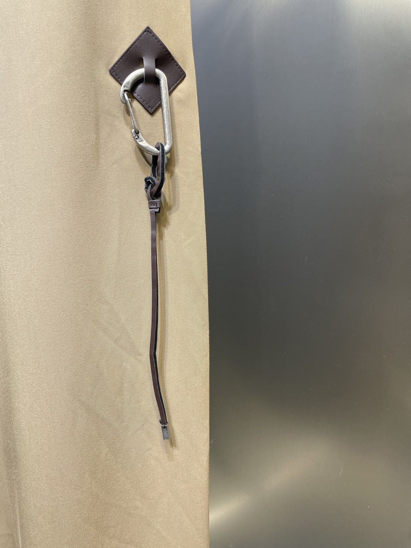 bdf2aeccbe076a59fe986f24e2b60ff8_1758983979_438.jpg bdf2aeccbe076a59fe986f24e2b60ff8_1758983979_438.jpg