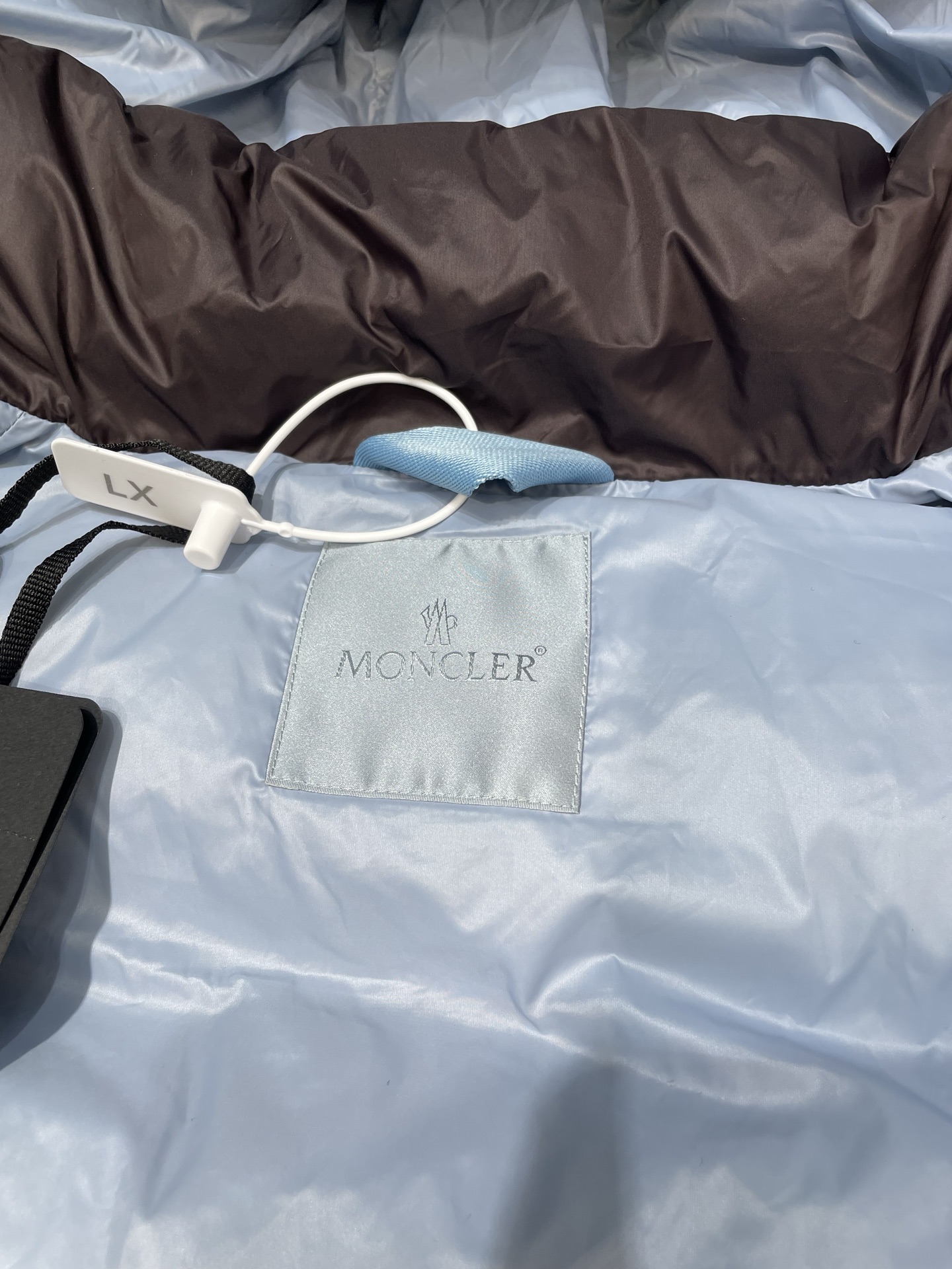 bdf2aeccbe076a59fe986f24e2b60ff8_1758984299_6675.jpg bdf2aeccbe076a59fe986f24e2b60ff8_1758984299_6675_1758984405.jpg