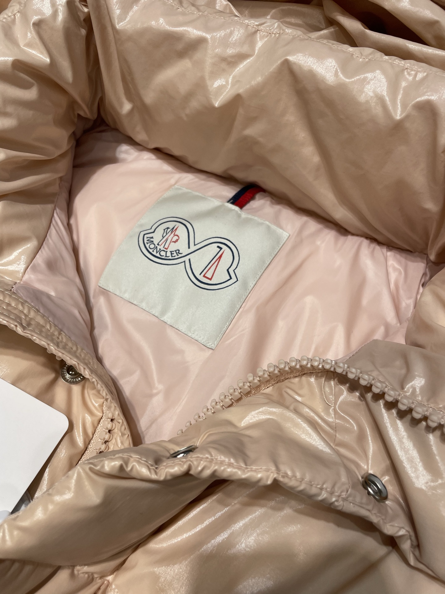 bdf2aeccbe076a59fe986f24e2b60ff8_1758984821_7702.jpg bdf2aeccbe076a59fe986f24e2b60ff8_1758984821_7702_1758984863.jpg