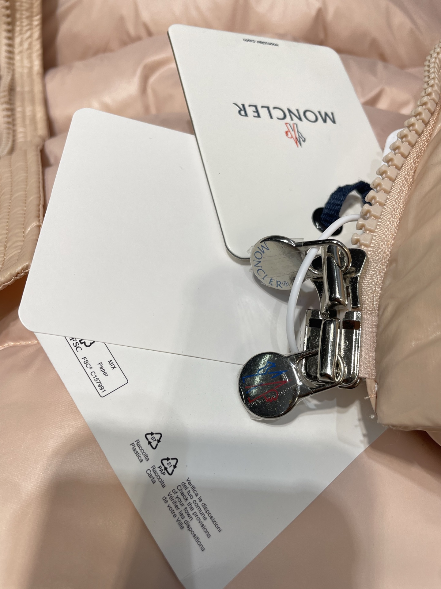 bdf2aeccbe076a59fe986f24e2b60ff8_1758984821_8765.jpg bdf2aeccbe076a59fe986f24e2b60ff8_1758984821_8765_1758984863.jpg