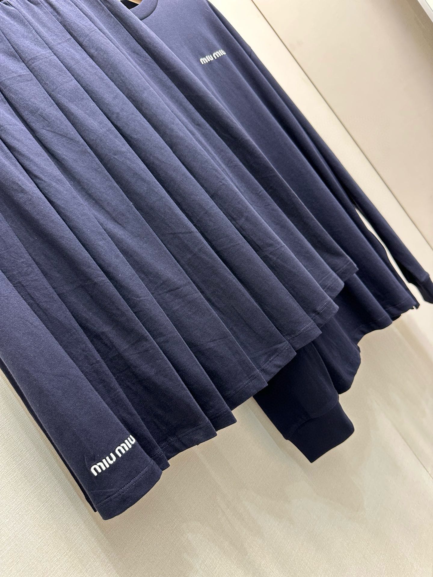 cc4b67a4ae54b225e2b3b003f19d1bf8_1759146090_6346.jpg cc4b67a4ae54b225e2b3b003f19d1bf8_1759146090_6346_1759146237.jpg