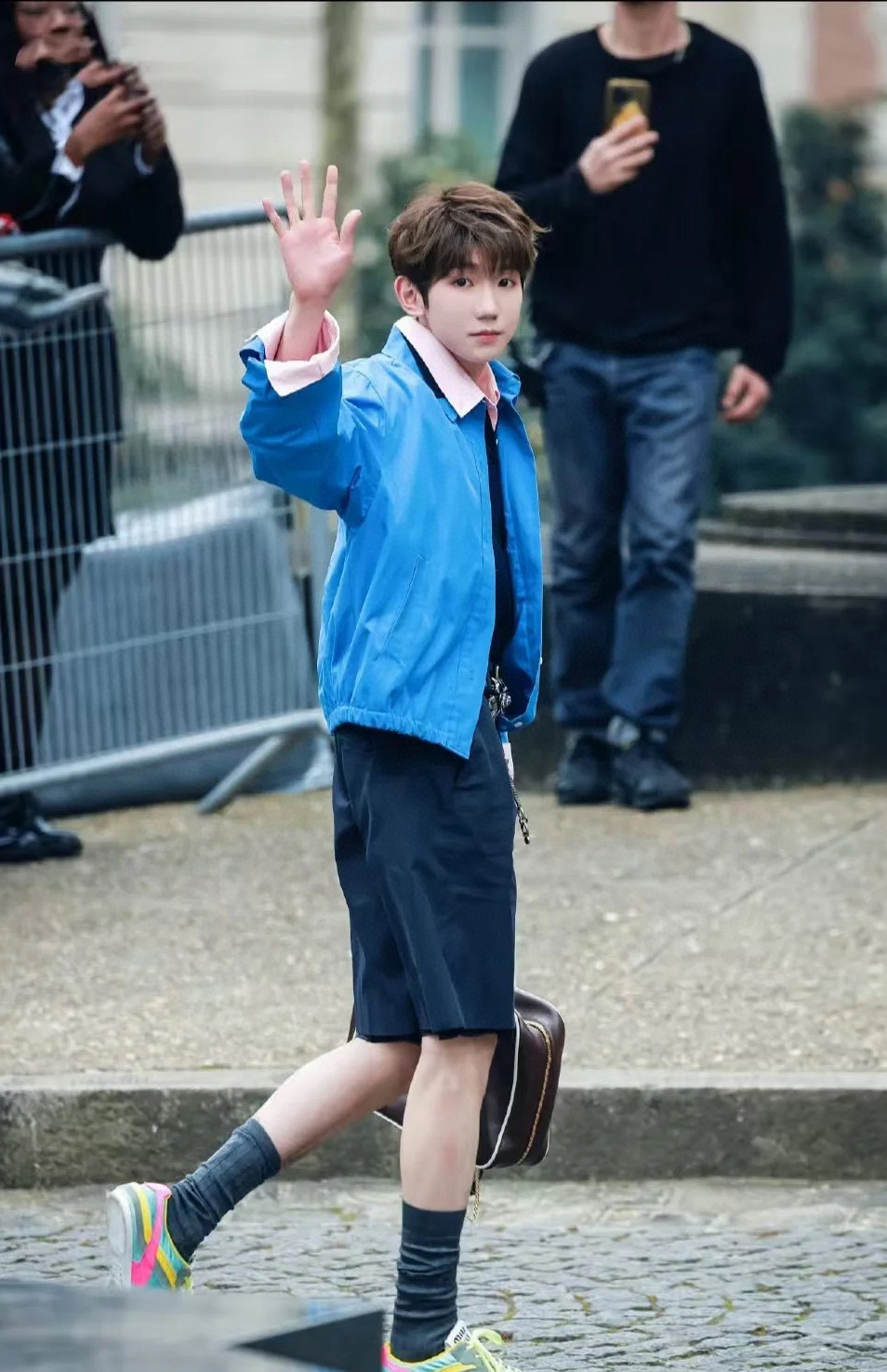 cc4b67a4ae54b225e2b3b003f19d1bf8_1759152187_1.jpg cc4b67a4ae54b225e2b3b003f19d1bf8_1759152187_1_1759152350.jpg