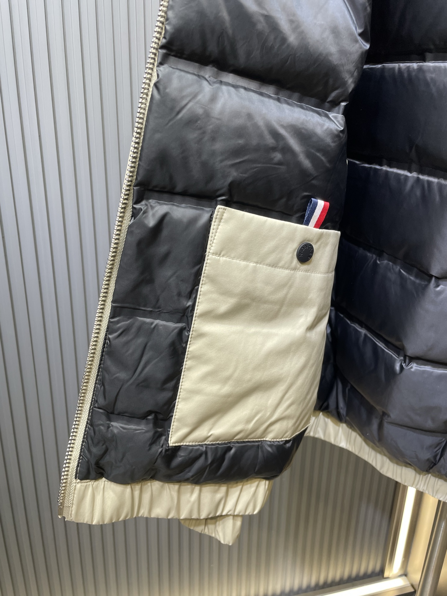 d1613f0f41f3c31ae1f1483b26a52730_1758940880_1869.jpg d1613f0f41f3c31ae1f1483b26a52730_1758940880_1869_1758940958.jpg