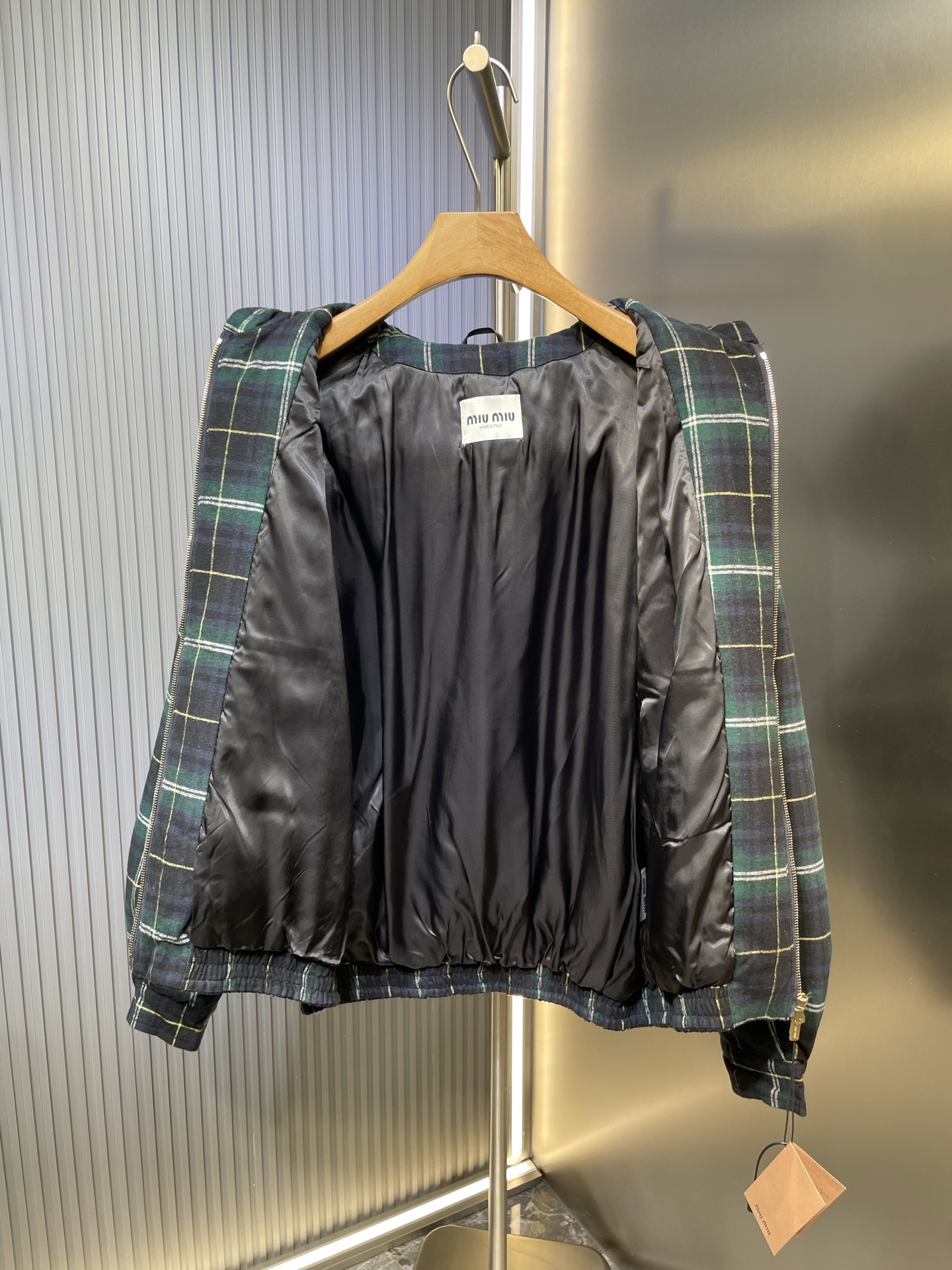 d1613f0f41f3c31ae1f1483b26a52730_1758948966_7511.jpg d1613f0f41f3c31ae1f1483b26a52730_1758948966_7511_1758949176.jpg