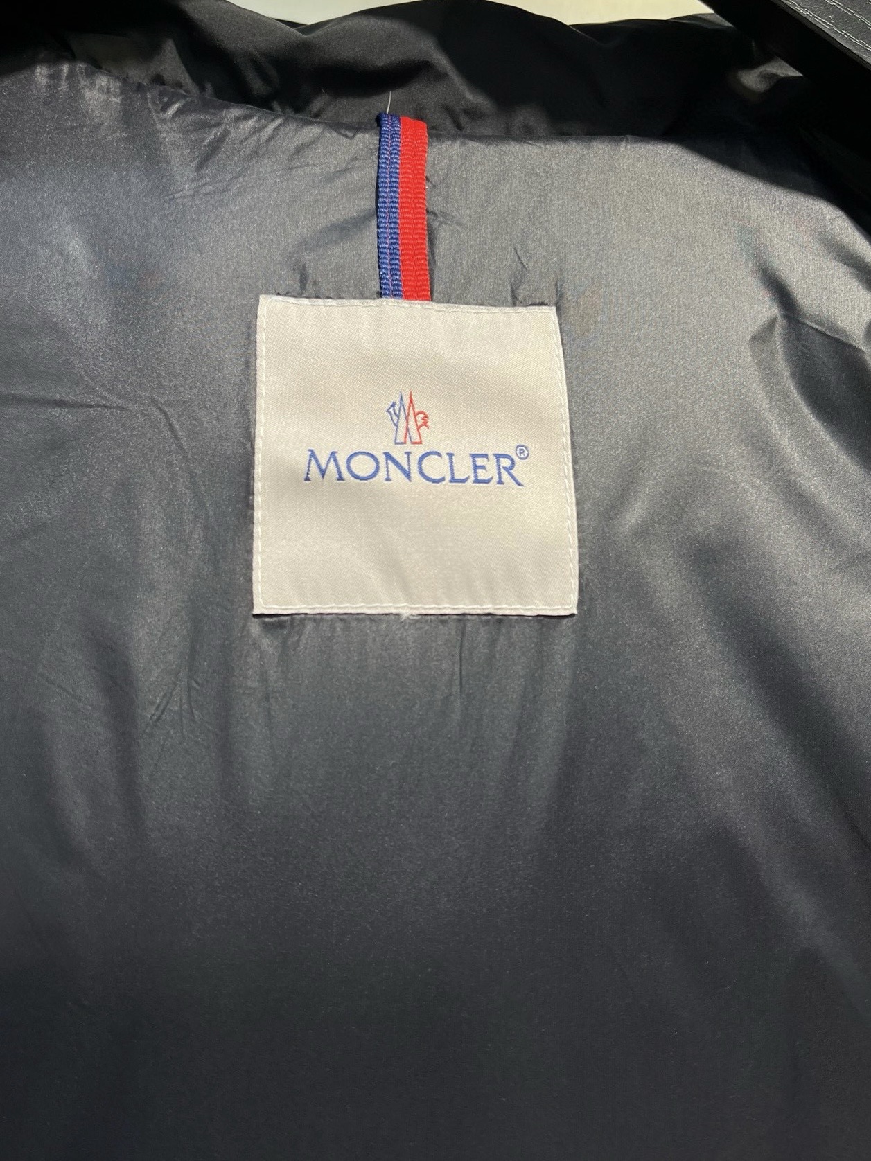 d1613f0f41f3c31ae1f1483b26a52730_1758951271_05.jpg d1613f0f41f3c31ae1f1483b26a52730_1758951271_05_1758951335.jpg