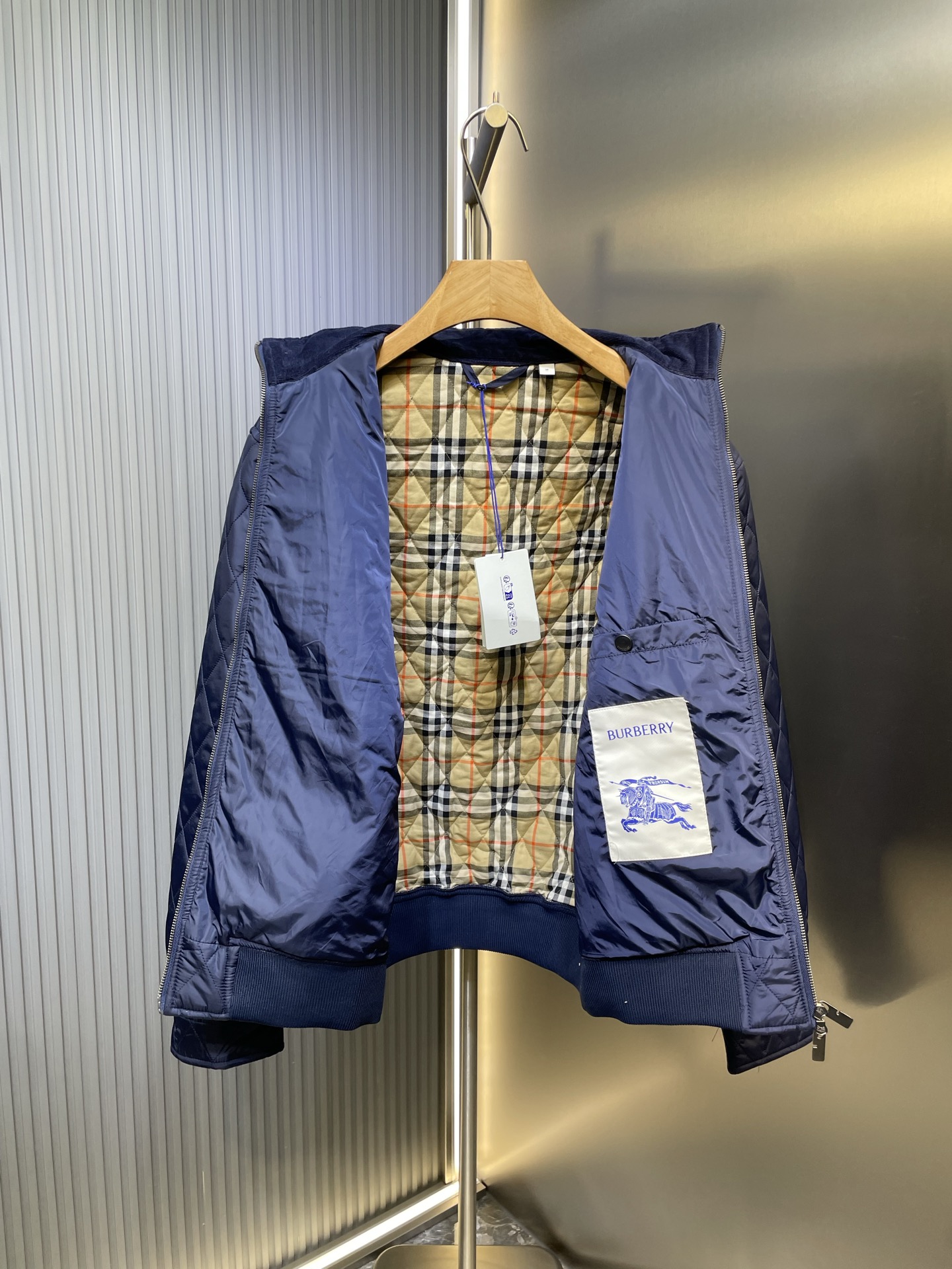 d1e9fd264c3f4ddfed62ca70695a2426_1758891803_0249.jpg d1e9fd264c3f4ddfed62ca70695a2426_1758891803_0249_1758891912.jpg