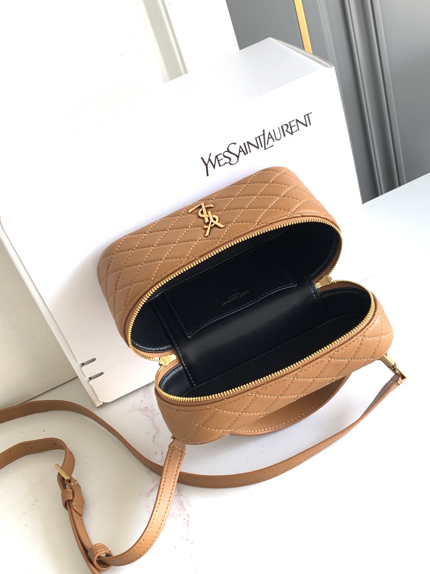 ed0d390e9145e18b08684203e7405243_1758698600_1172.jpg ed0d390e9145e18b08684203e7405243_1758698600_1172_1758698795.jpg