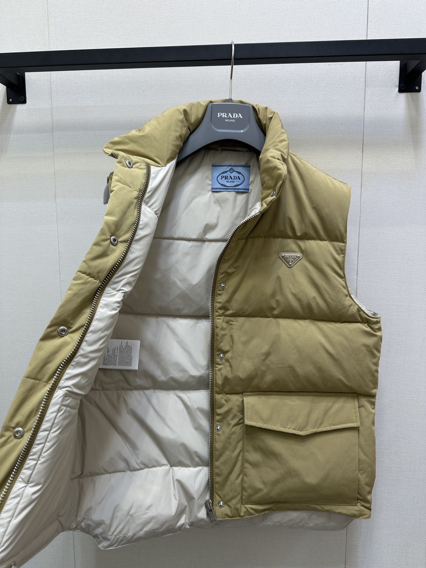 f586caa47951ddaca472231cd4a54358_1758760300_8302.jpg f586caa47951ddaca472231cd4a54358_1758760300_8302_1758760399.jpg