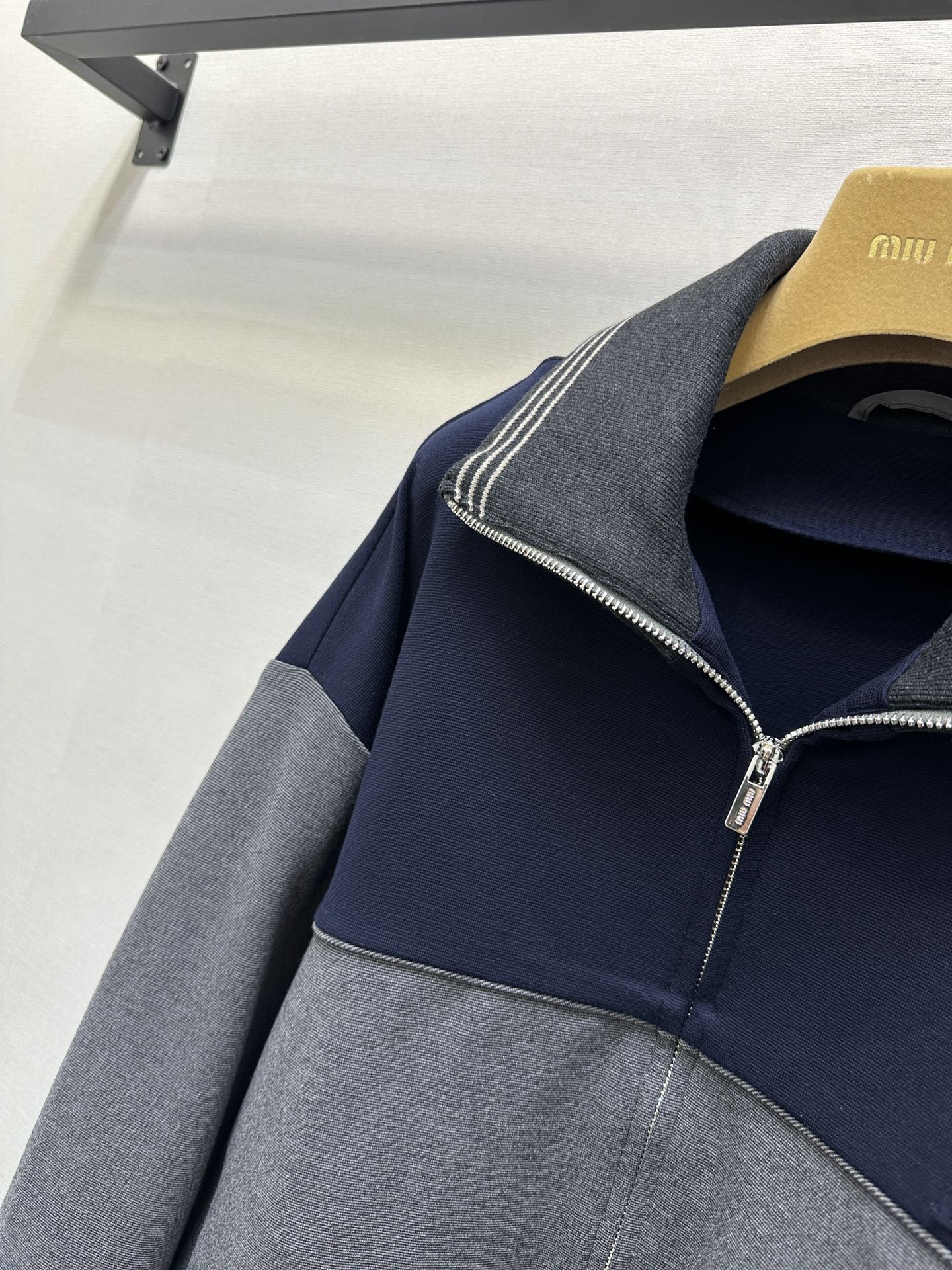 f586caa47951ddaca472231cd4a54358_1758762362_4815.jpg f586caa47951ddaca472231cd4a54358_1758762362_4815_1758764306.jpg