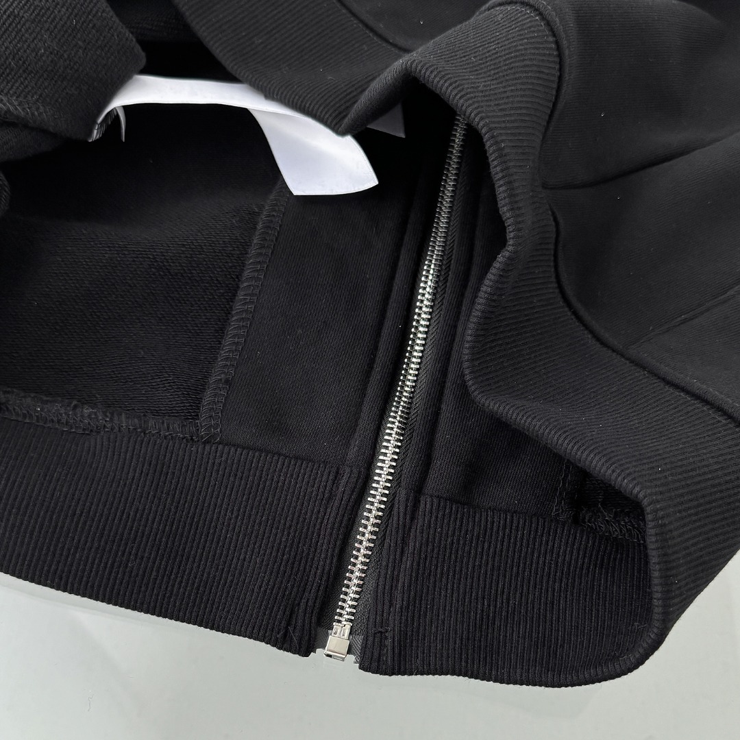 24d8a8c2cdf274f1d6d69896d29a6f10_1759284401_3826.jpg 24d8a8c2cdf274f1d6d69896d29a6f10_1759284401_3826_1759284684.jpg