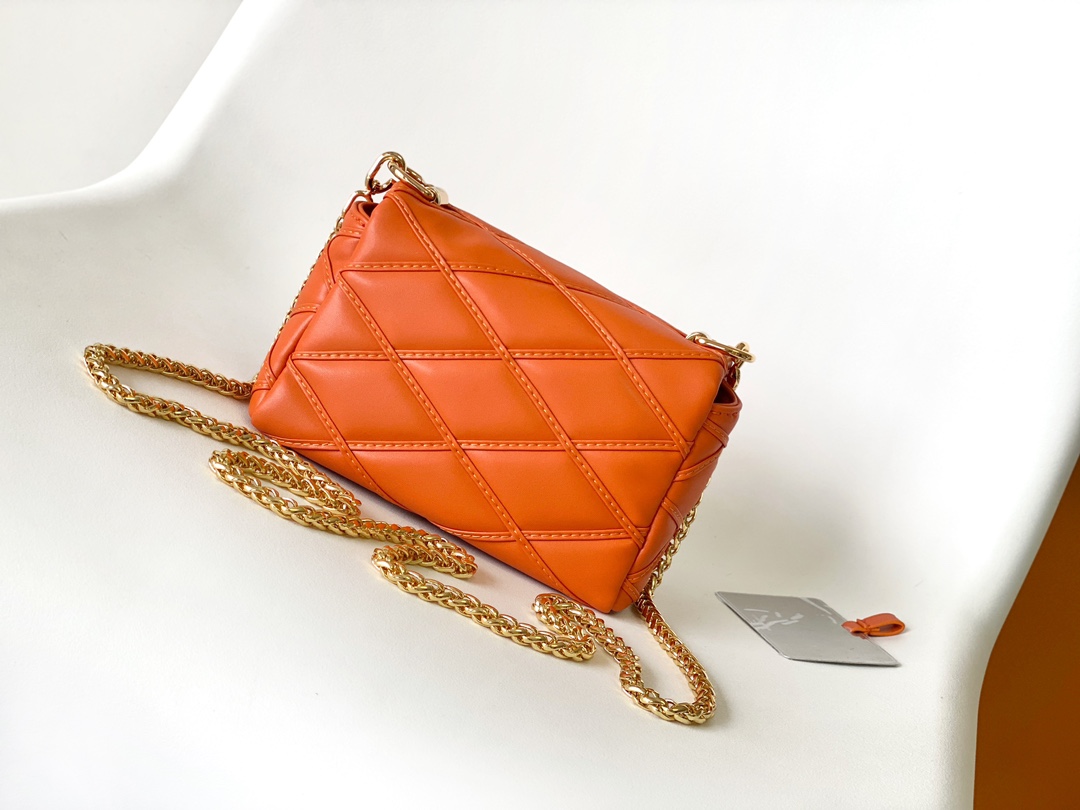 2d3bae5967691ab8ae3a5ac9da1a37ce_1759536918_2097.jpg 2d3bae5967691ab8ae3a5ac9da1a37ce_1759536918_2097.jpg