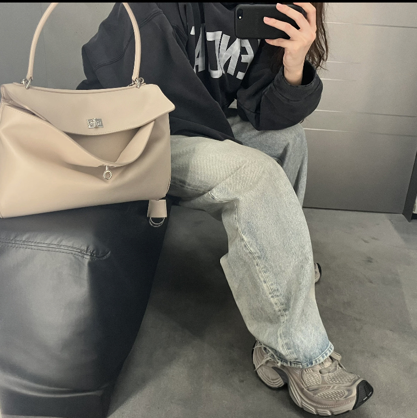 54060e568d2ce8540a3b4416d94d9a06_1761745822_3511.jpg 54060e568d2ce8540a3b4416d94d9a06_1761745822_3511_1761745879.jpg